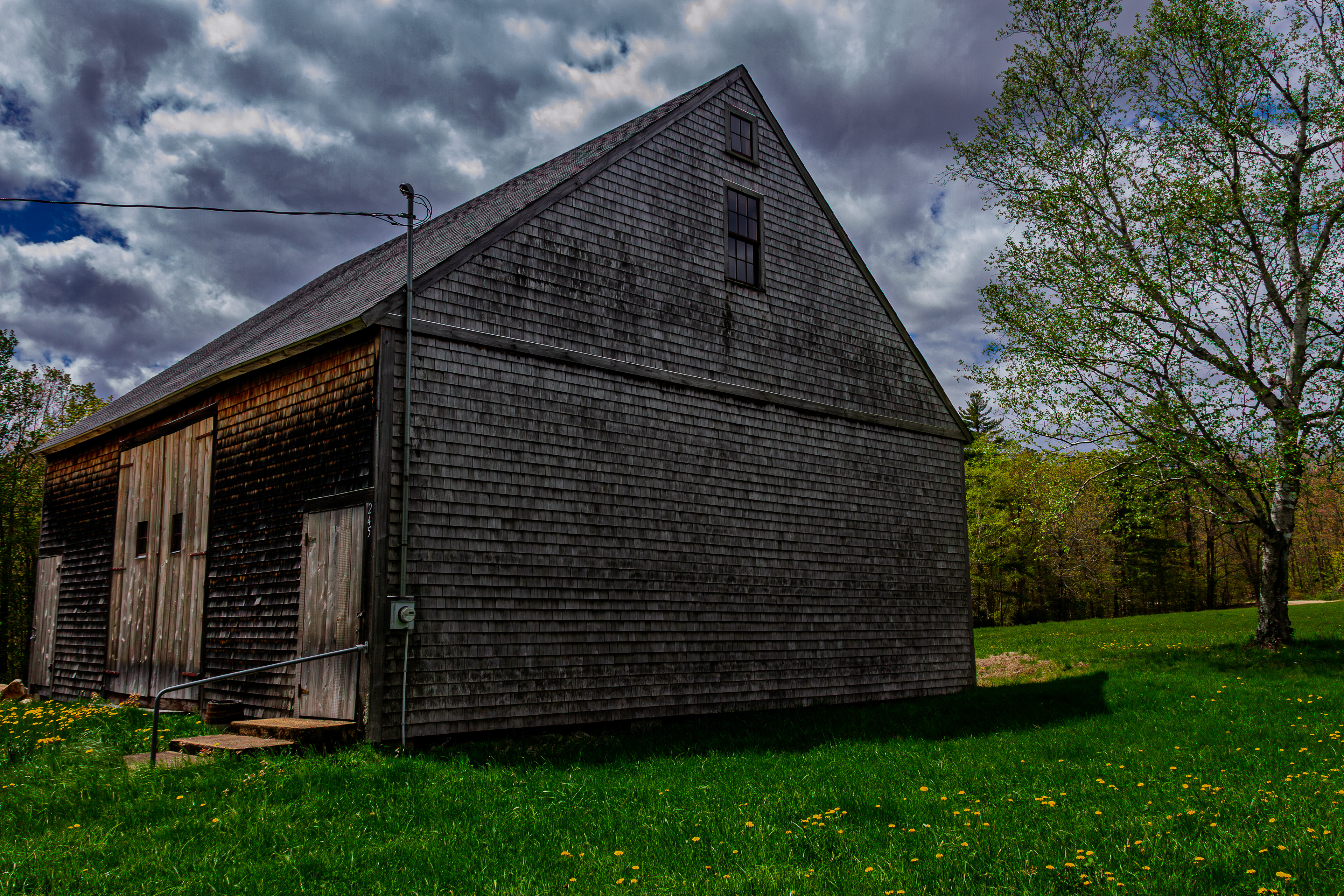 Tom Howe Barn in Color