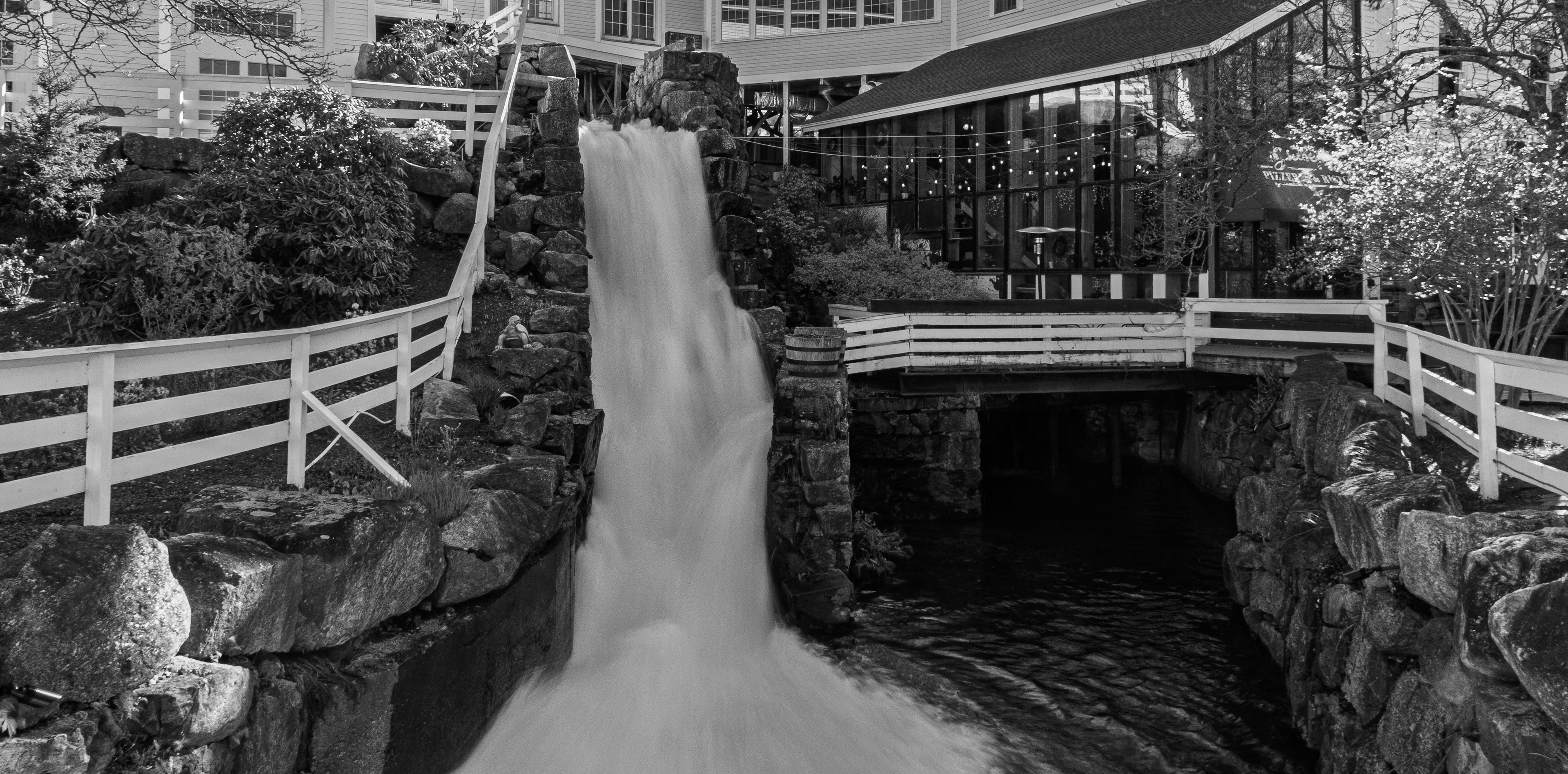 Waterfall at Mill Falls Marketplace No3