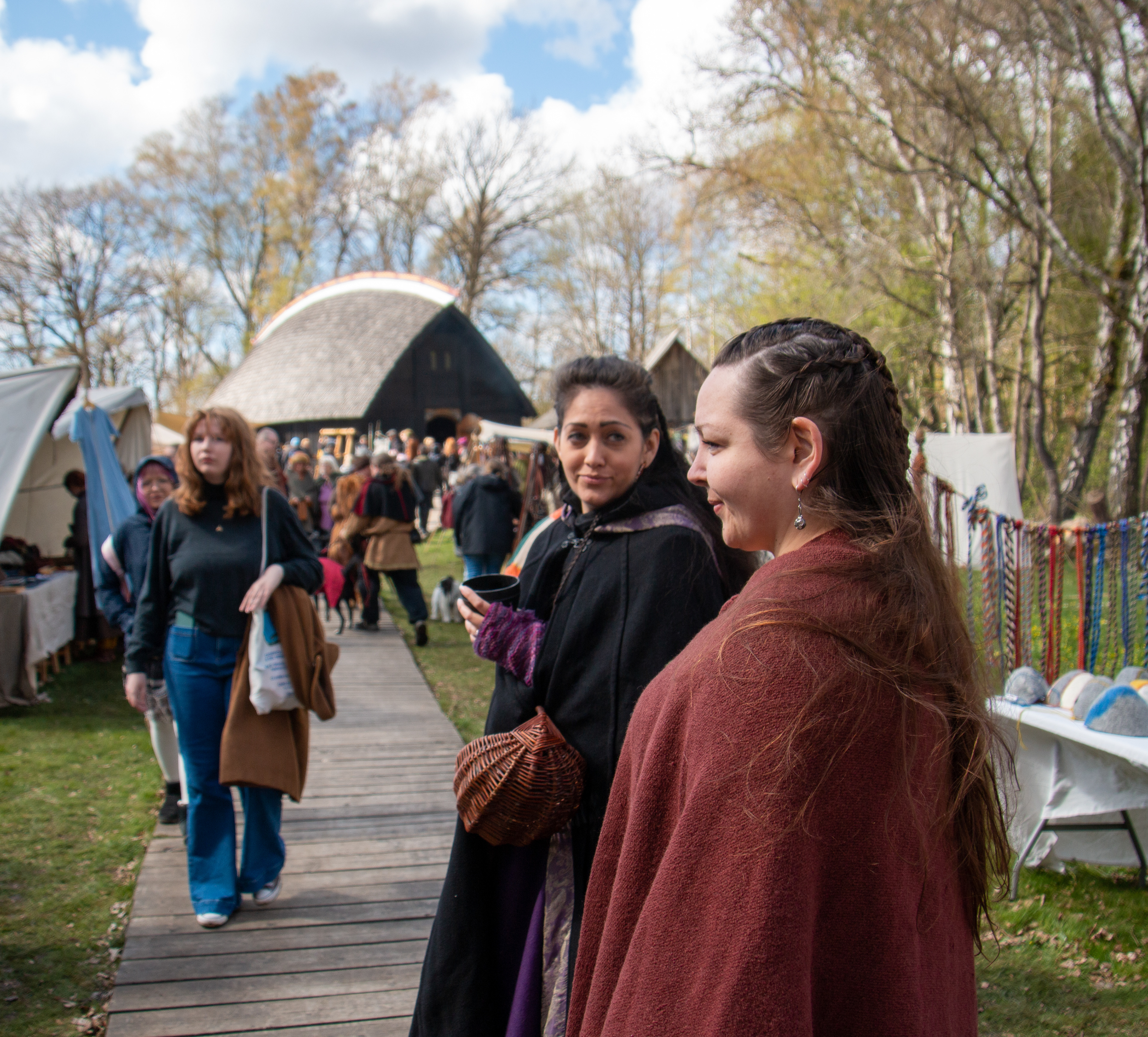 Ale Vikingamarknad 2023 - Bea och Emma
