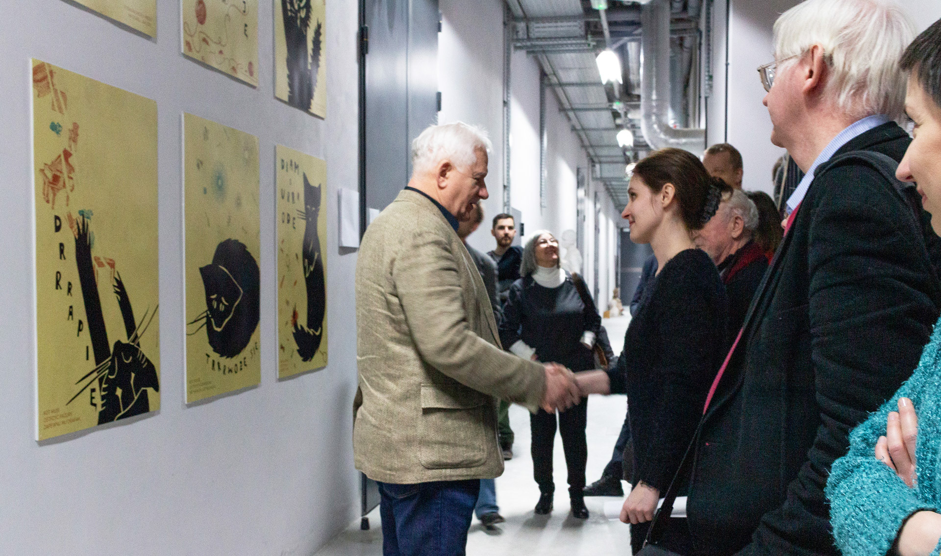 Designer Magda Kowalska and Prof. Lech Majewski during the degree defense at the Faculty of Graphic Arts, ASP Warsaw.