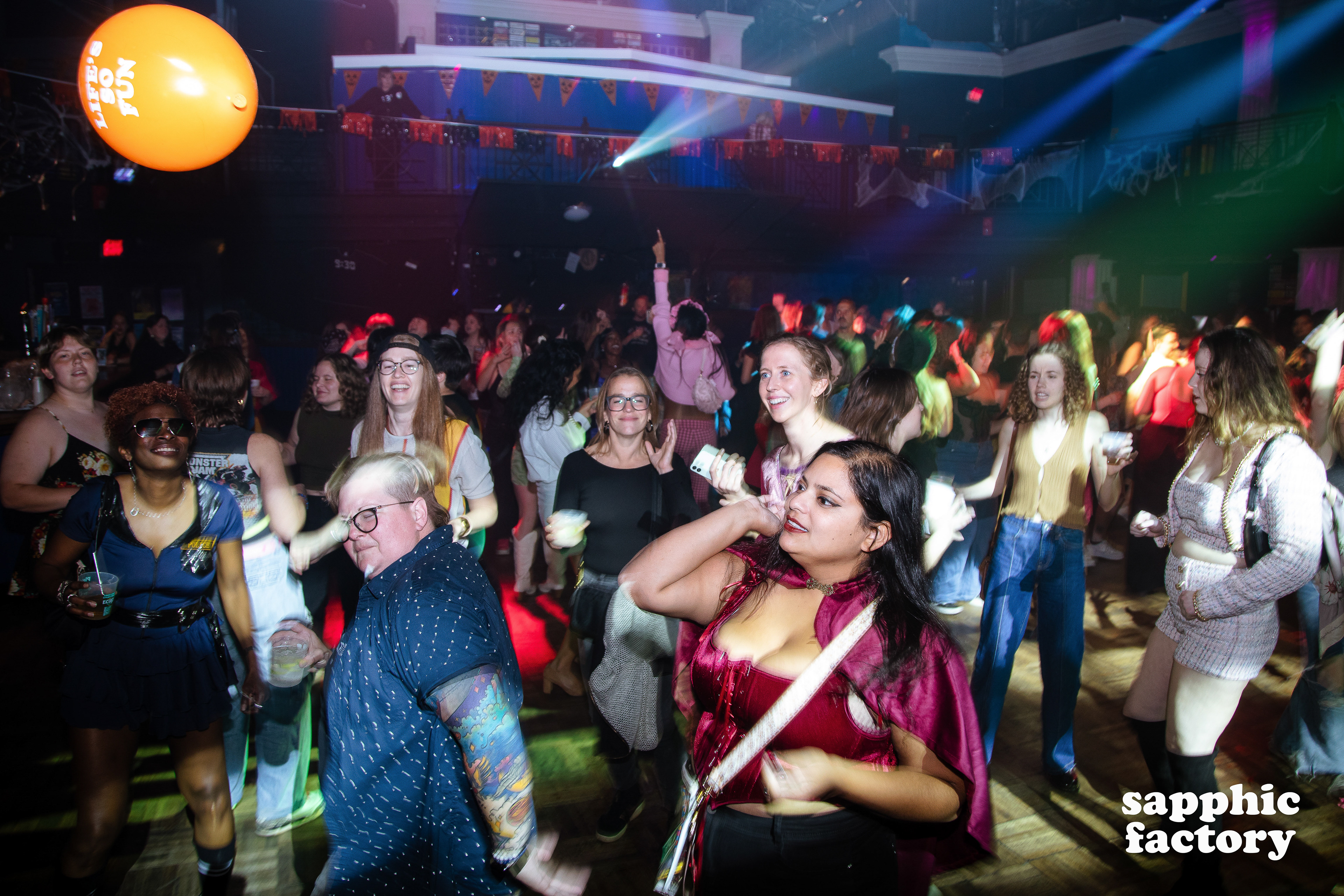 https://www.washingtonpost.com/entertainment/music/2024/12/24/best-concerts-dc-january-2025/?pwapi_token=eyJ0eXAiOiJKV1QiLCJhbGciOiJIUzI1NiJ9.eyJyZWFzb24iOiJnaWZ0IiwibmJmIjoxNzM1NzA3NjAwLCJpc3MiOiJzdWJzY3JpcHRpb25zIiwiZXhwIjoxNzM3MDg5OTk5LCJpYXQiOjE3MzU3MDc2MDAsImp0aSI6IjlkNDhjYTI1LWU5NjUtNDgyNi1hNzFhLWUzMTVlZmMwOWI1YSIsInVybCI6Imh0dHBzOi8vd3d3Lndhc2hpbmd0b25wb3N0LmNvbS9lbnRlcnRhaW5tZW50L211c2ljLzIwMjQvMTIvMjQvYmVzdC1jb25jZXJ0cy1kYy1qYW51YXJ5LTIwMjUvIn0.n-ia7XI_P1fwEgGWrNGb1hJhnwJw8SXEfxe9ZOzfsn4