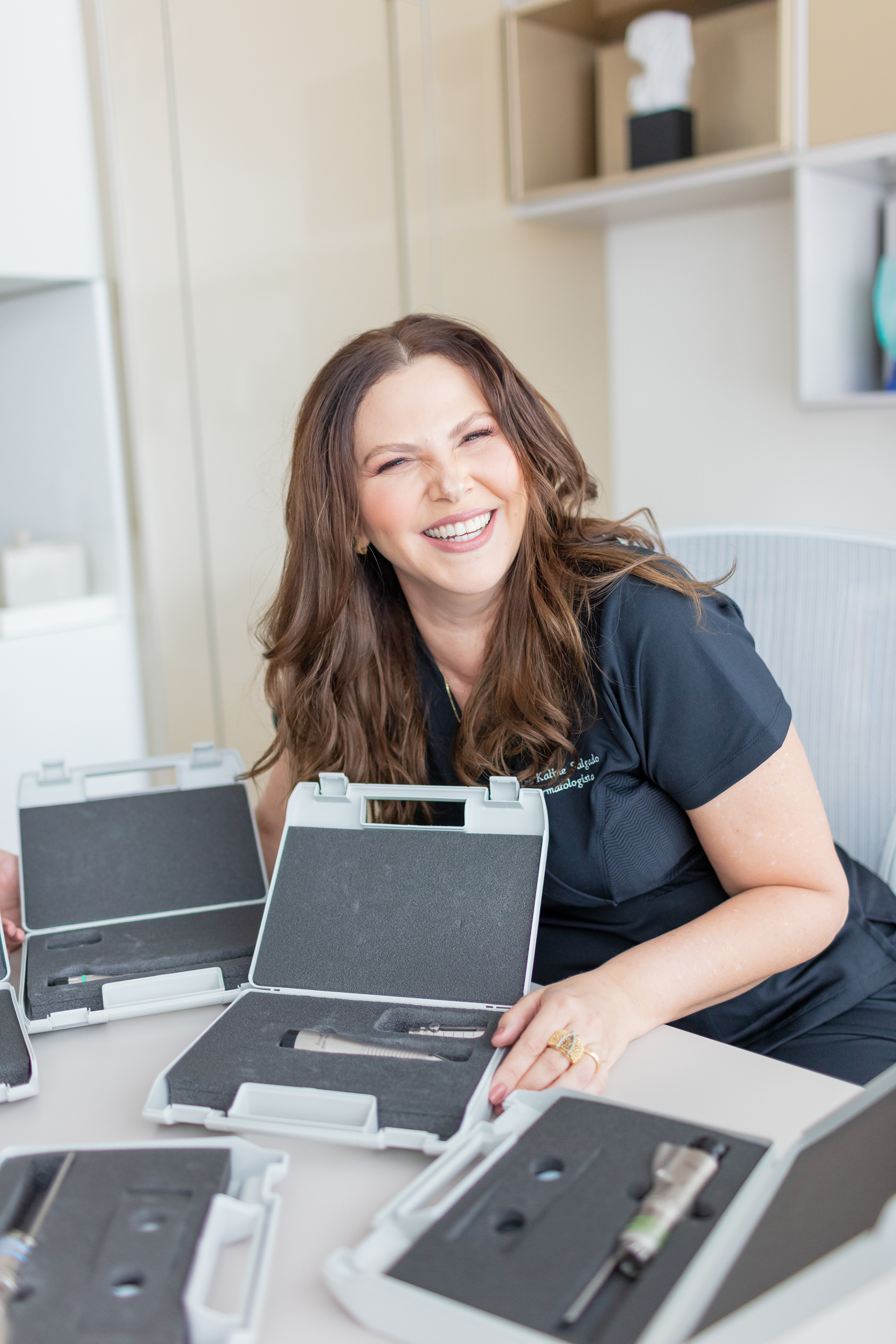 Dra Kaline Salgado | Dermatologista