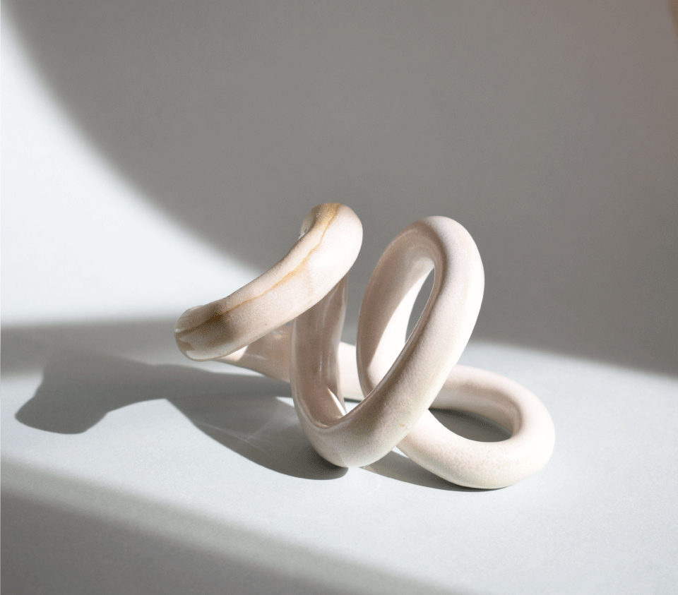 Size : 21 x 7 x H 9 cm