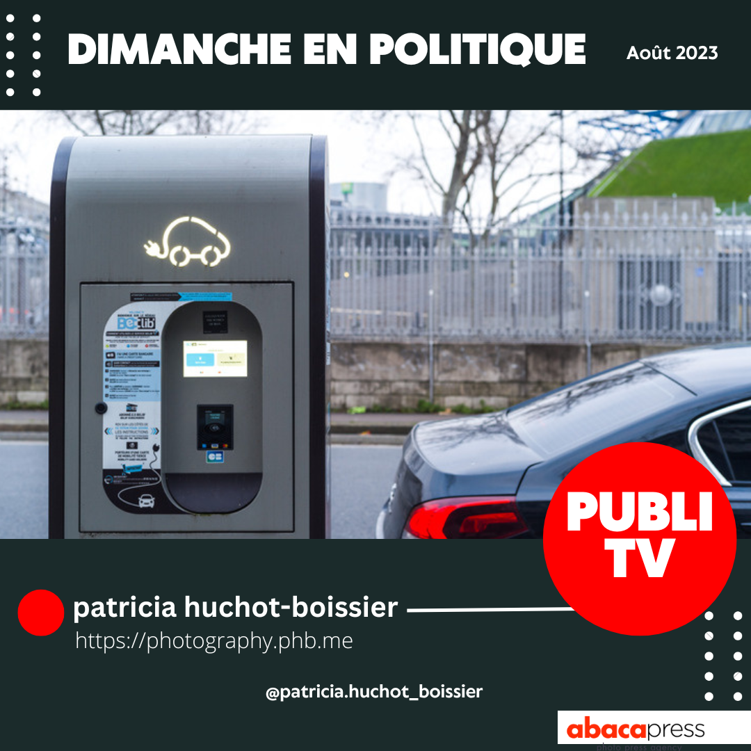 Août 2023 - An electric charging station of the BeLib network, charging station in Bercy