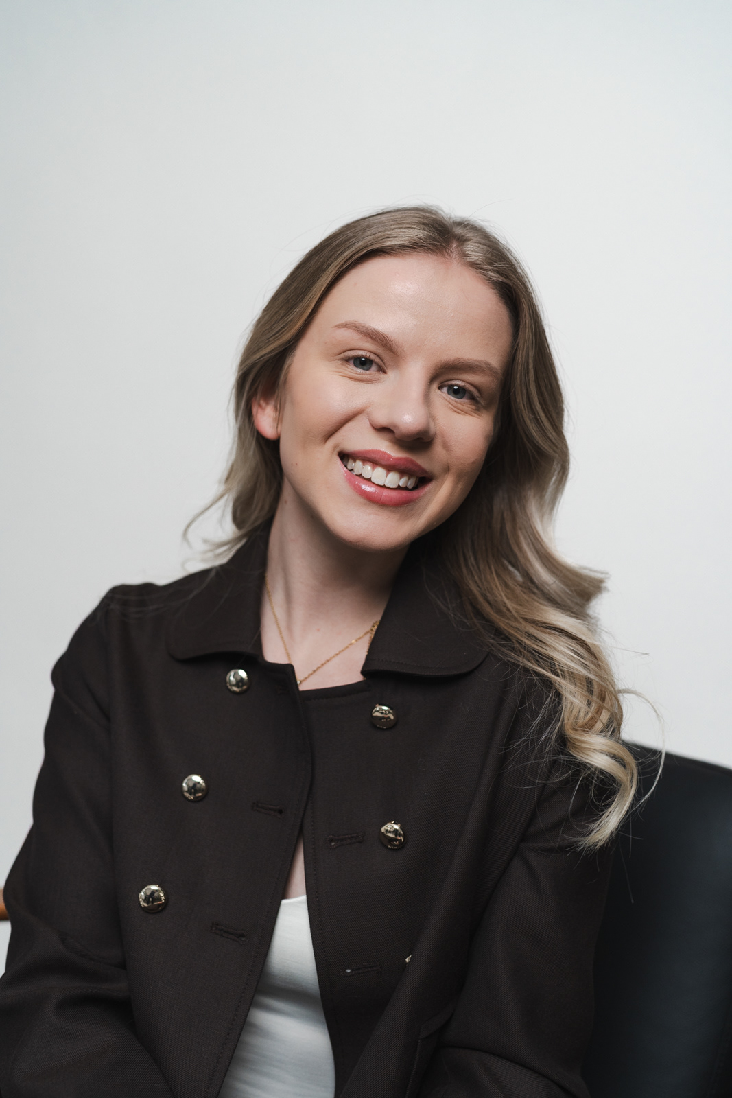 V I C T O R I A K Ü H N