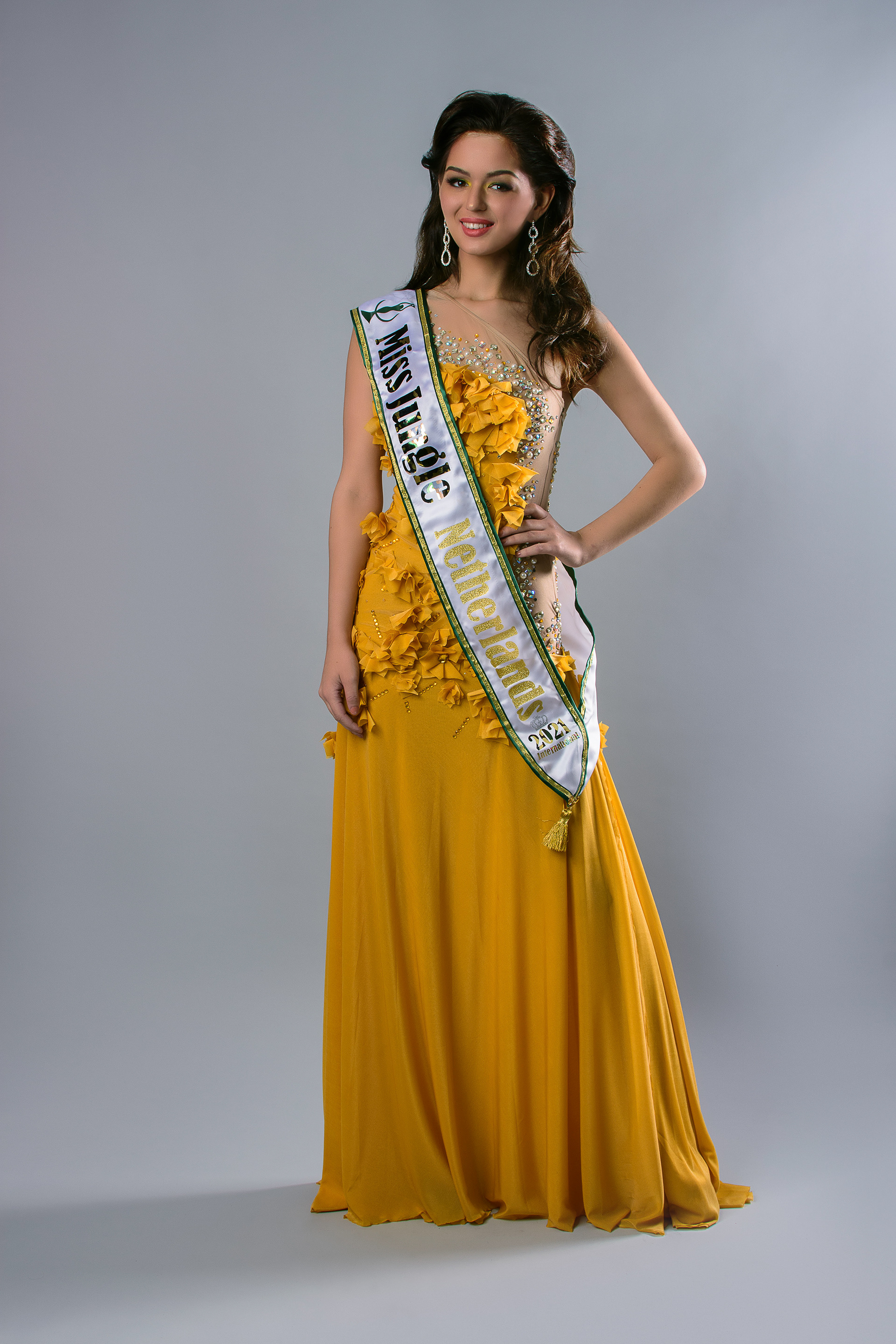 Miss Jungle 22