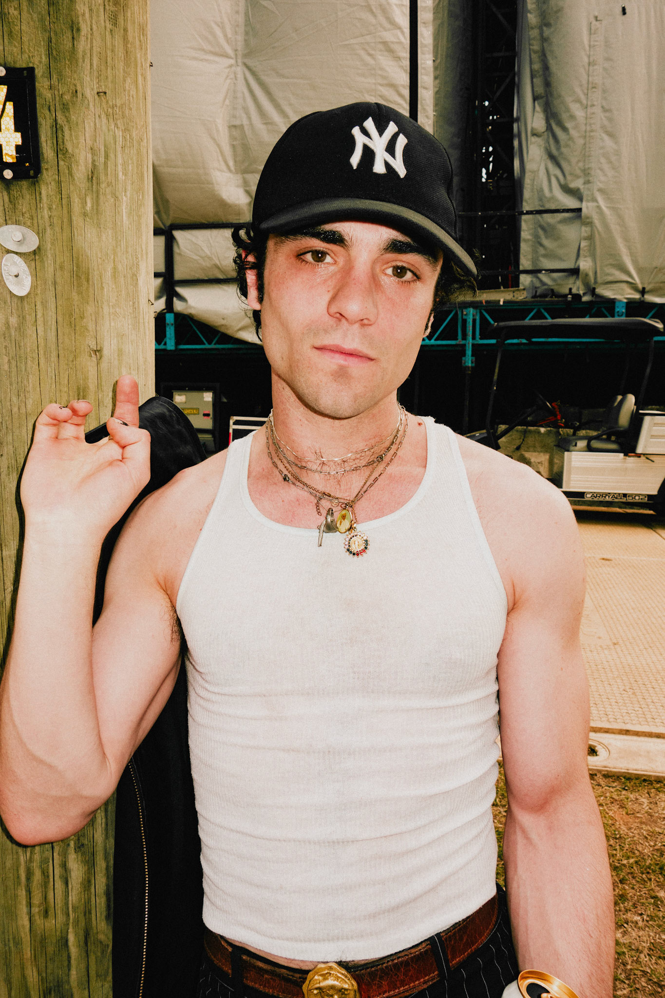 DEL WATER GAP x SHAKY KNEES