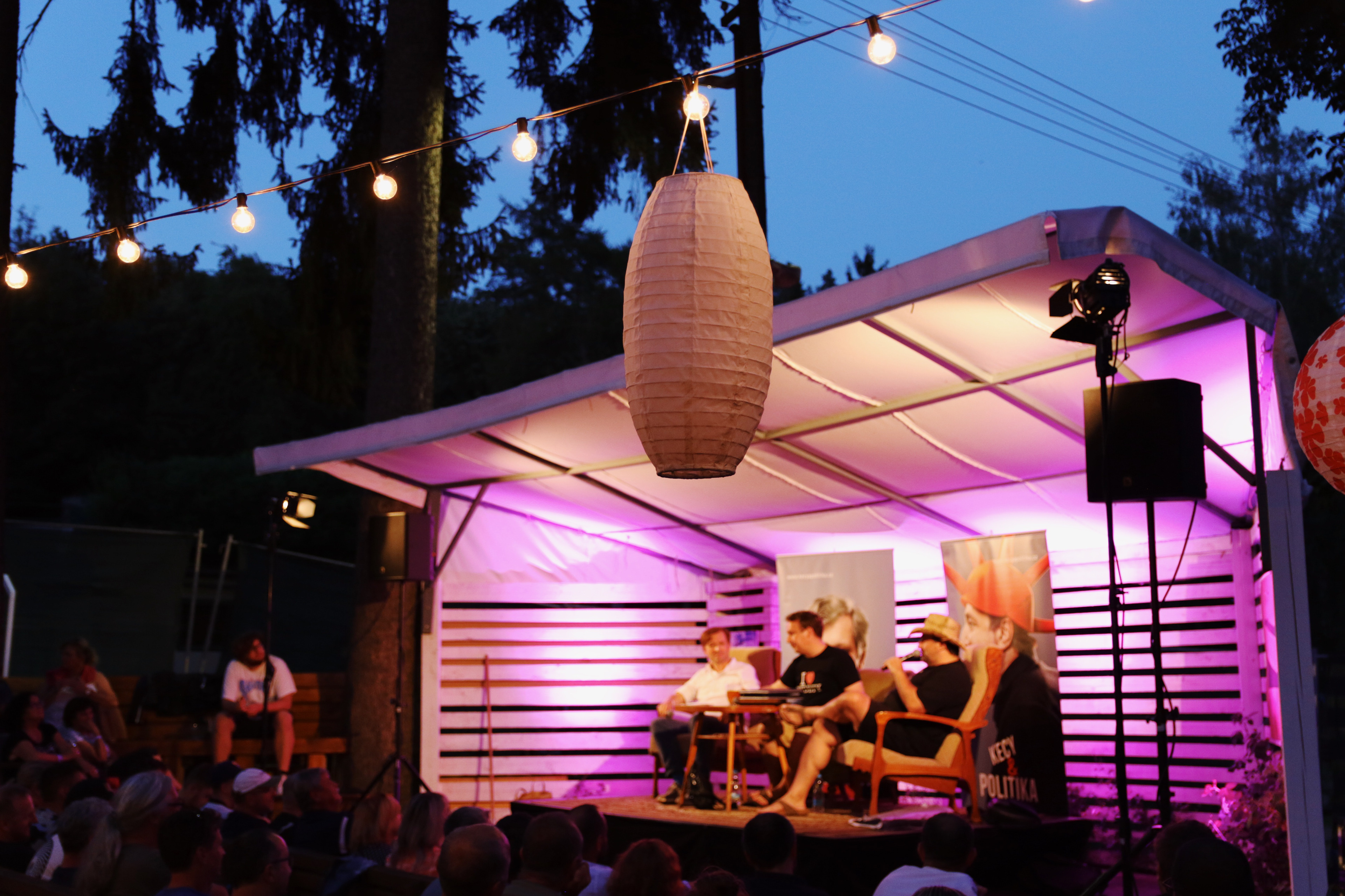 Kecy a Politika live podcast Brno Luleč