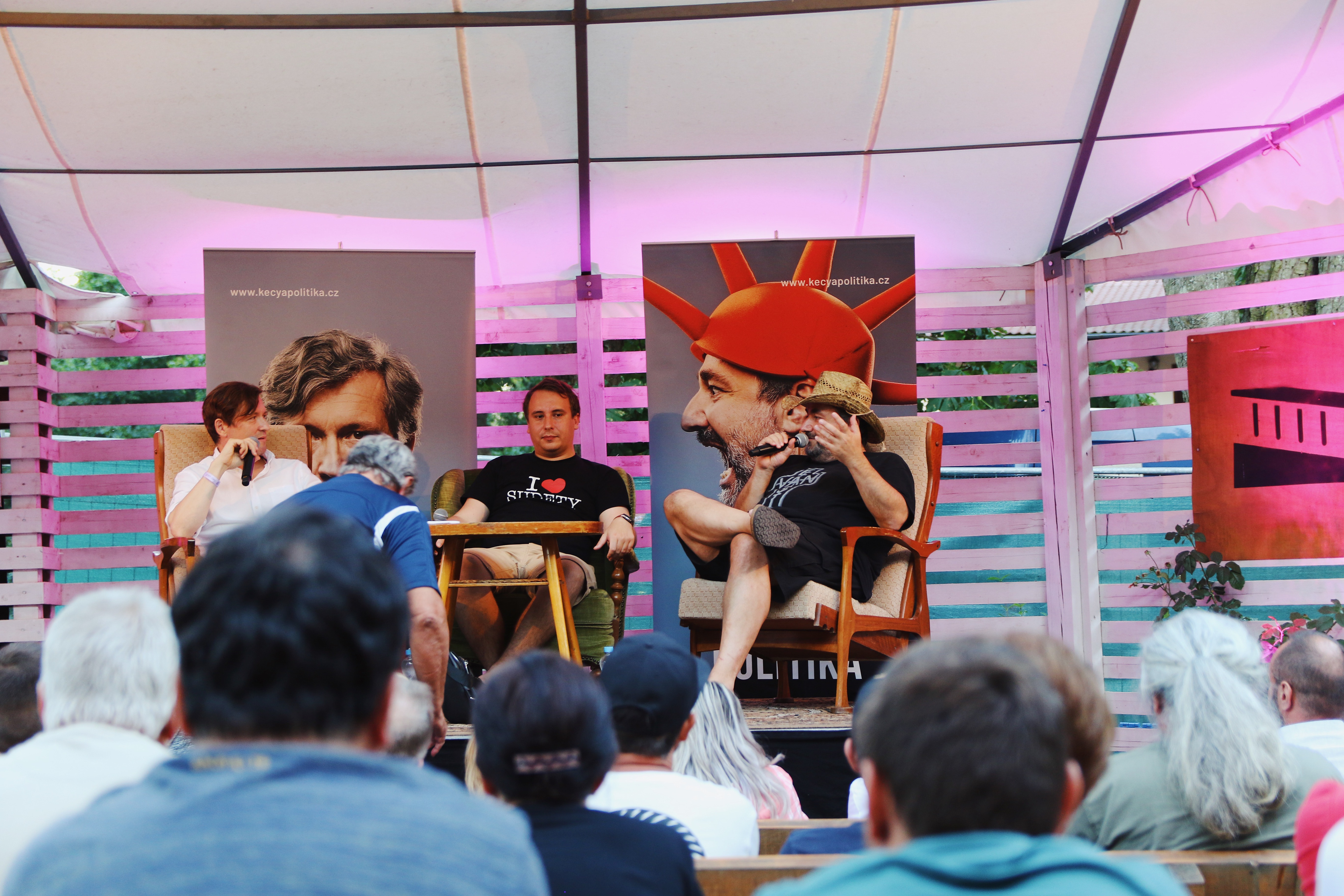 Kecy a Politika live podcast Brno Luleč