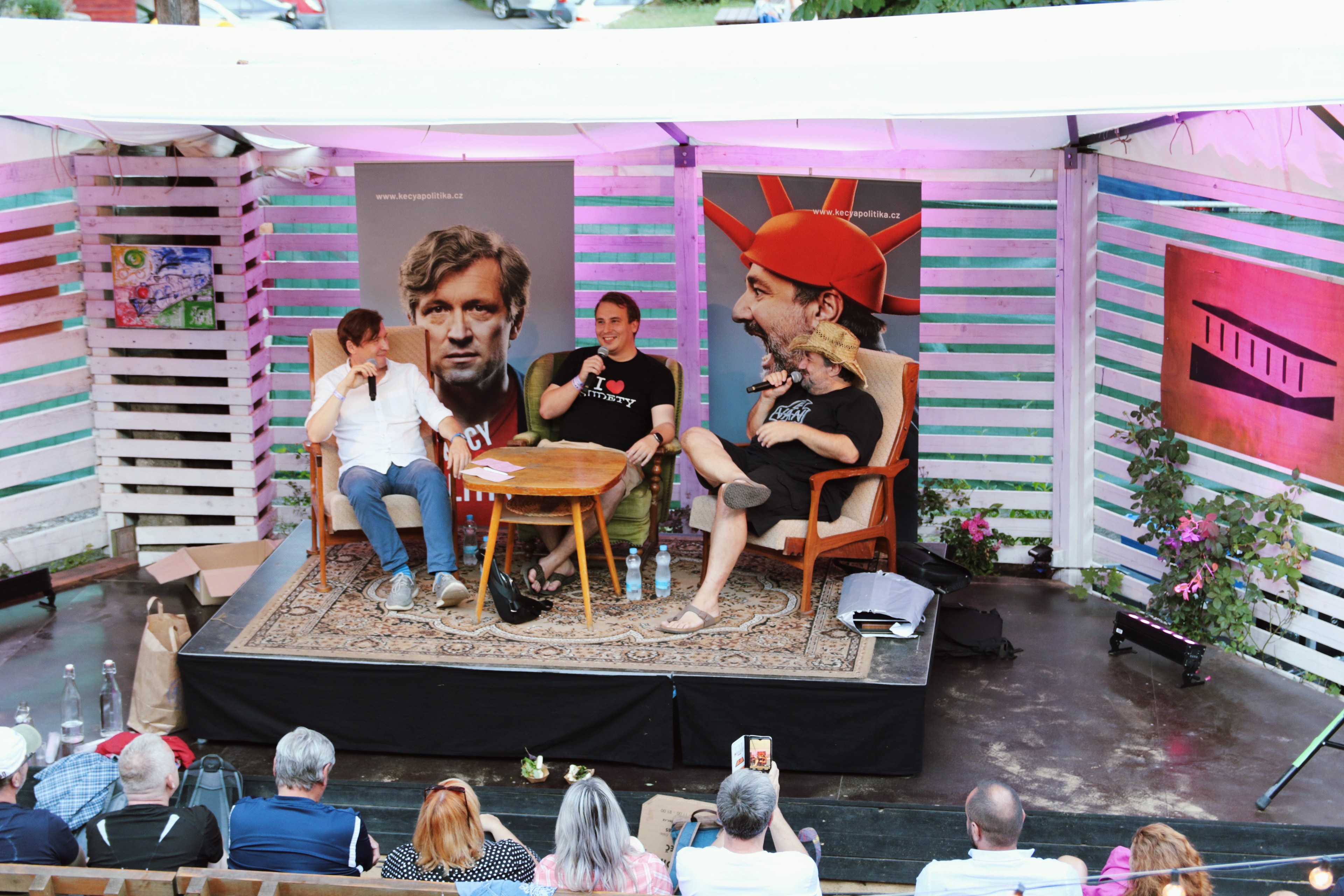 Kecy a Politika live podcast Brno Luleč