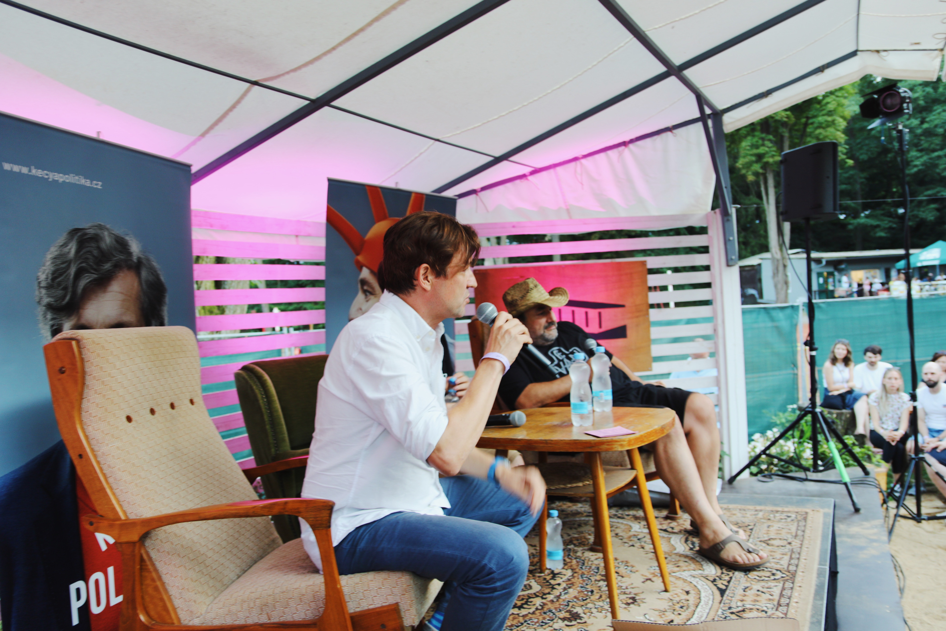 Kecy a Politika live podcast Brno Luleč