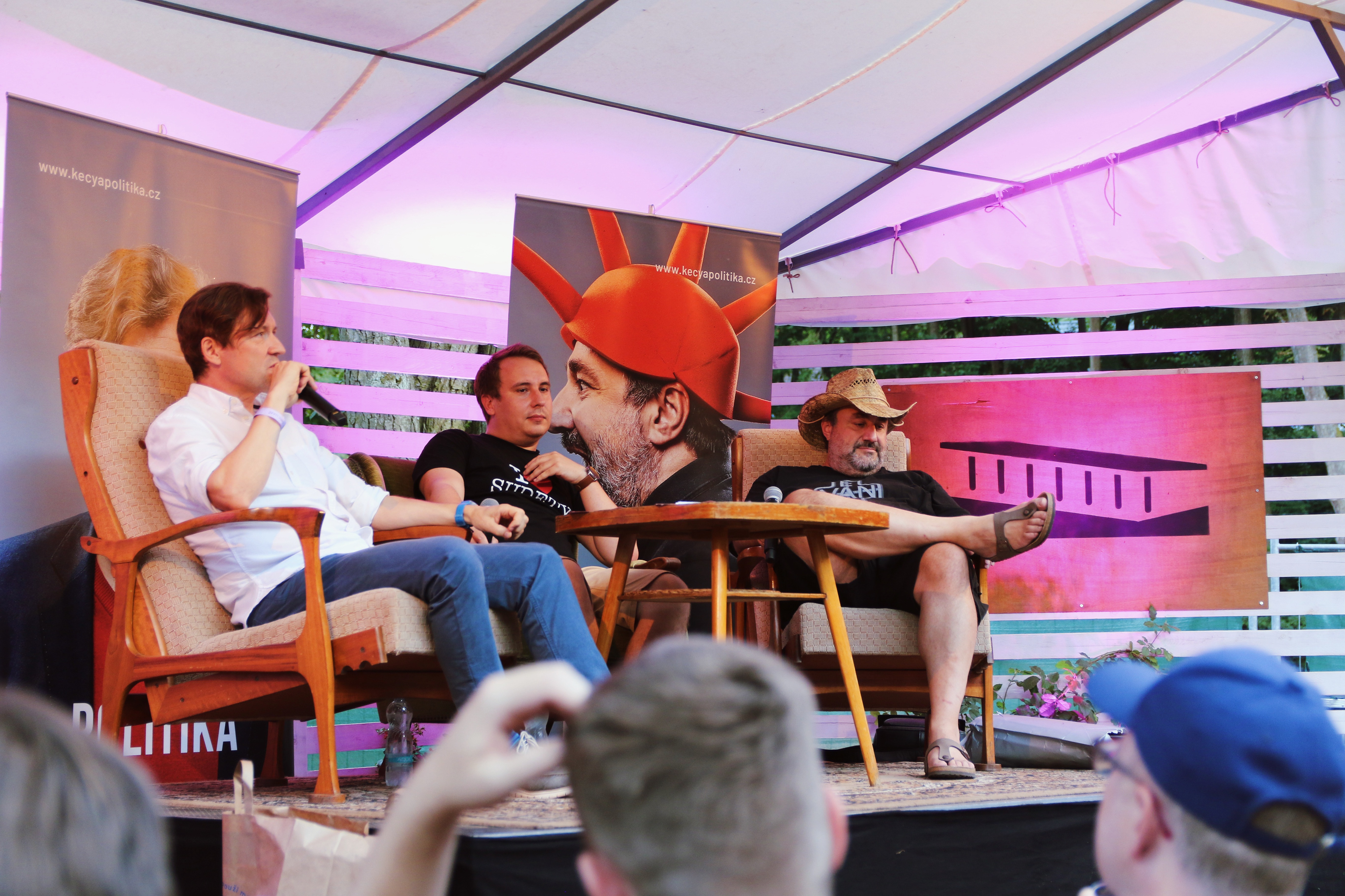 Kecy a Politika live podcast Brno Luleč