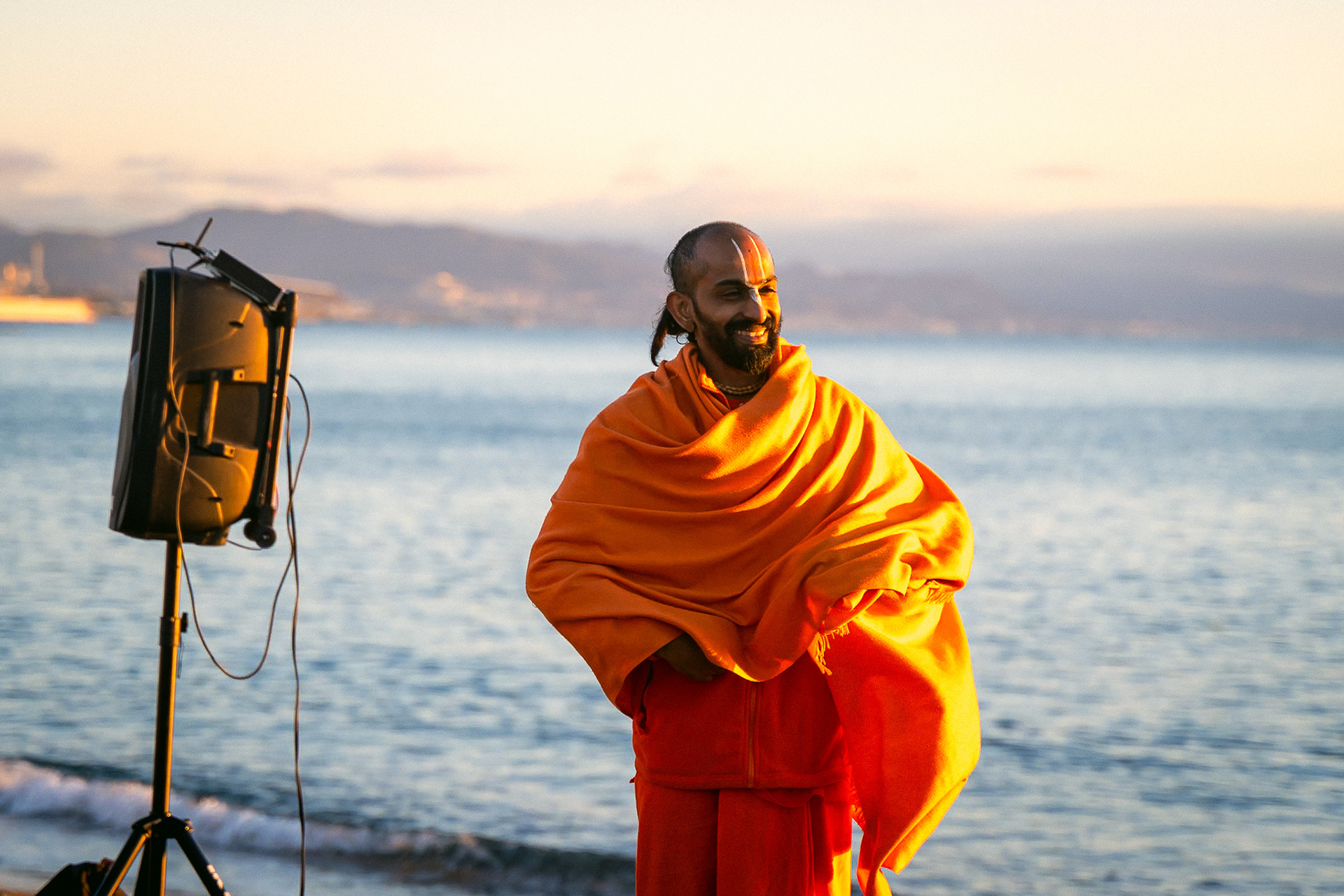 Mindfulness workshop in outdoor space in Barcelona covered with documentary-style photography and ambient audio recording