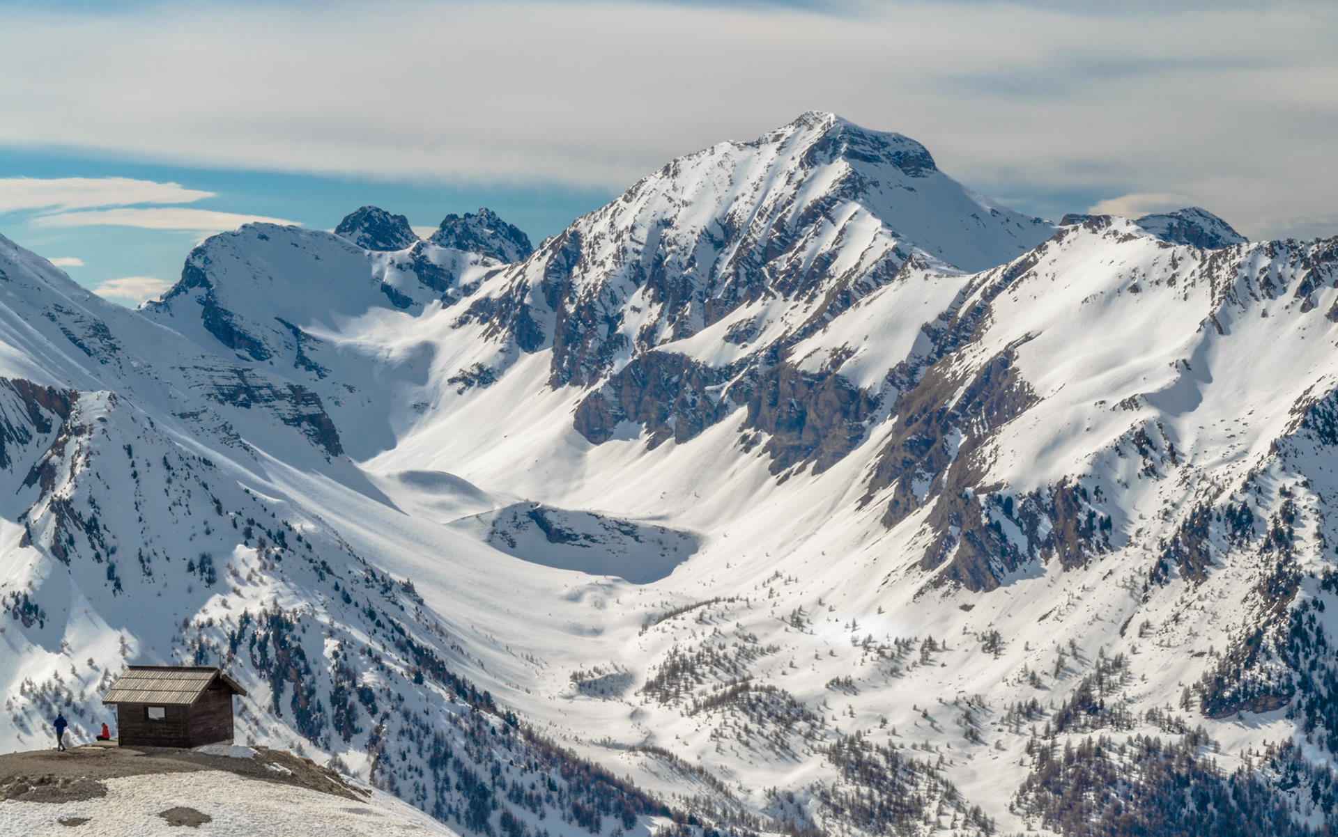Hut over the Mountains
