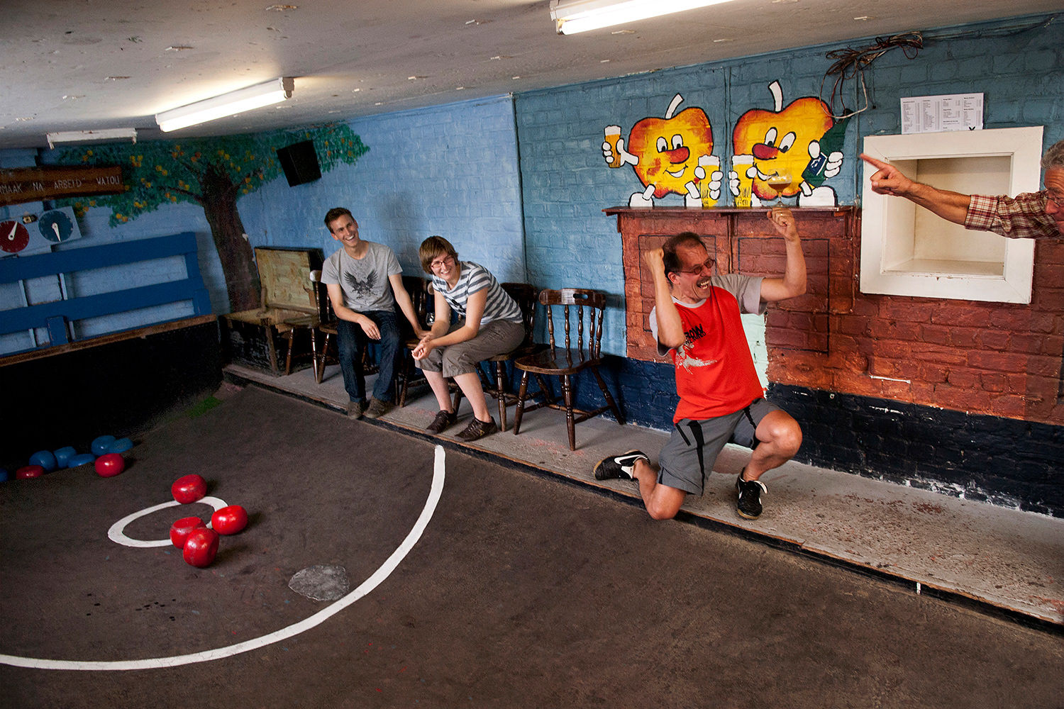 2001 - Watou - Den Nieuwen Appel - Vlaanderen Vakantieland filmt volkssportroute