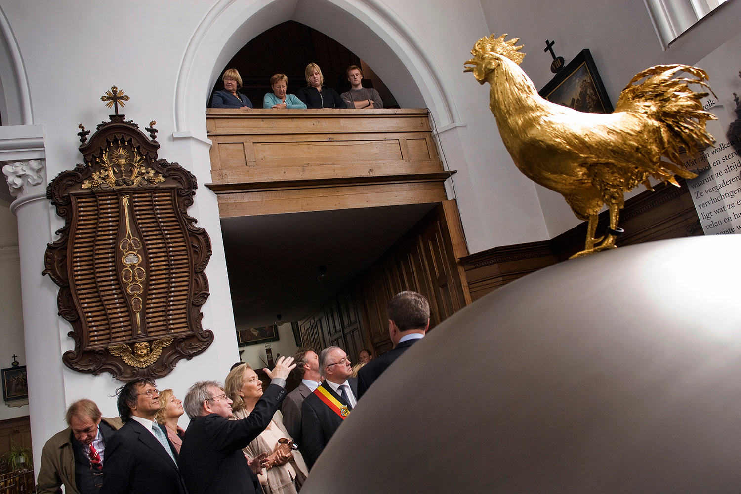 2008 - Watou - Sint-Bavokerk - Koningin Paola bezoekt Poëziezomer - 'Dat de verte nabijer dan ooit was'