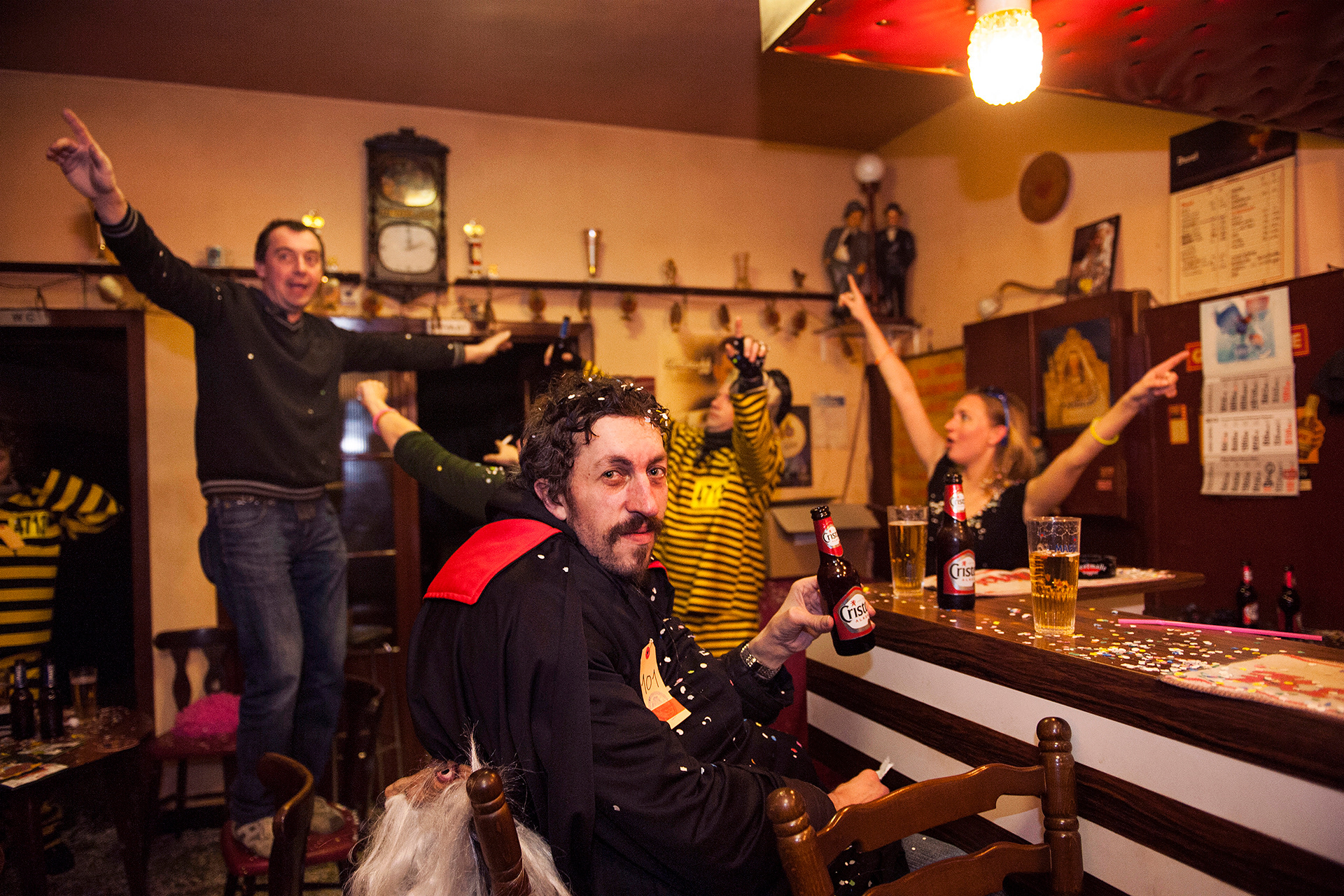 2013 - Poperinge - Carnaval - Café Moderne (bij Leona) - Maskerade