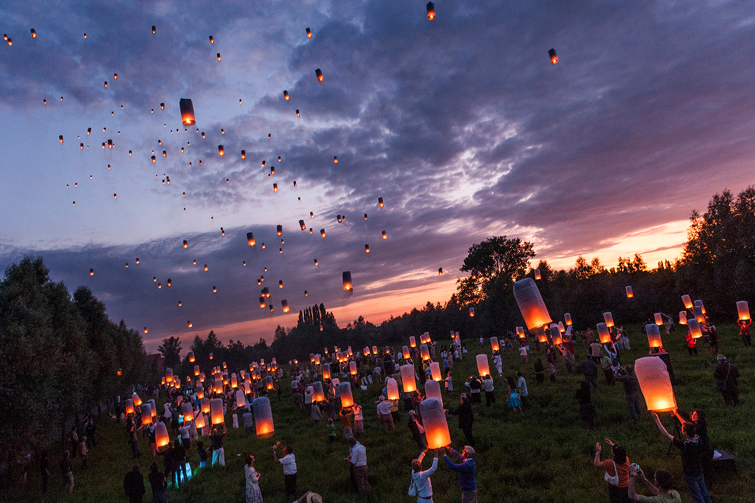 2009 - Watou - Kunstenfestival - Openingsperformance ‘Een zee van licht'