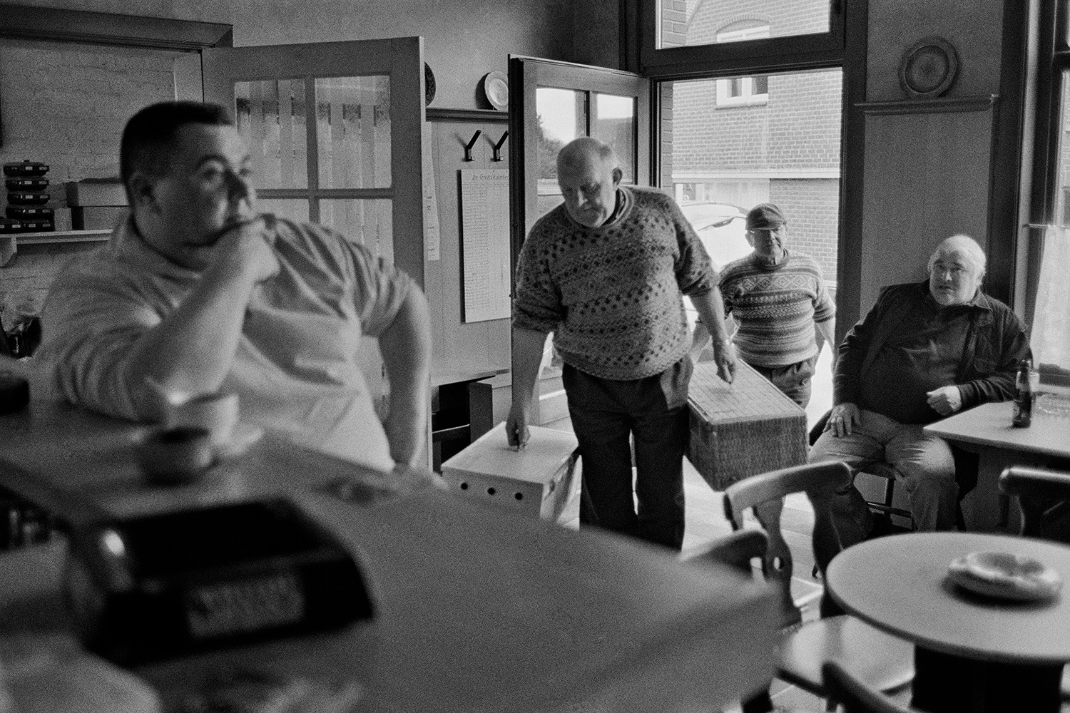 2001 - Watou - Café Boldershof - Duivenlokaal De Grensduif