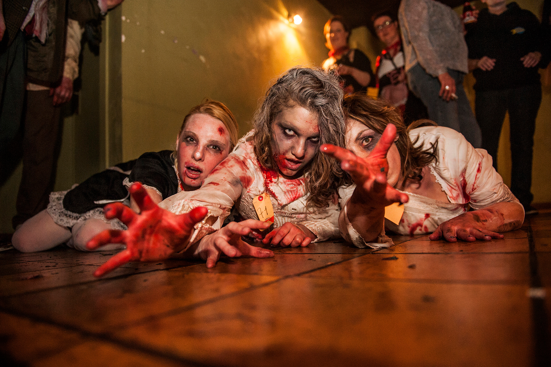 2013 - Poperinge - Carnaval - Café My Place - Maskerade