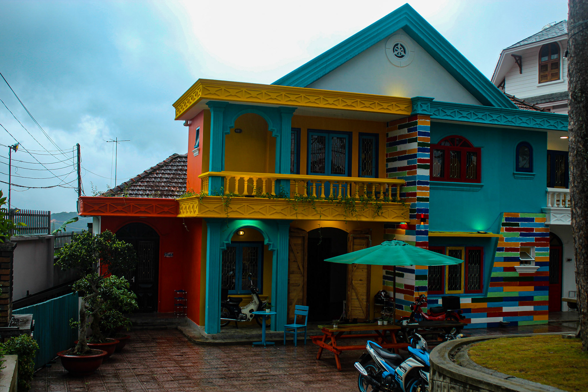 Retro House