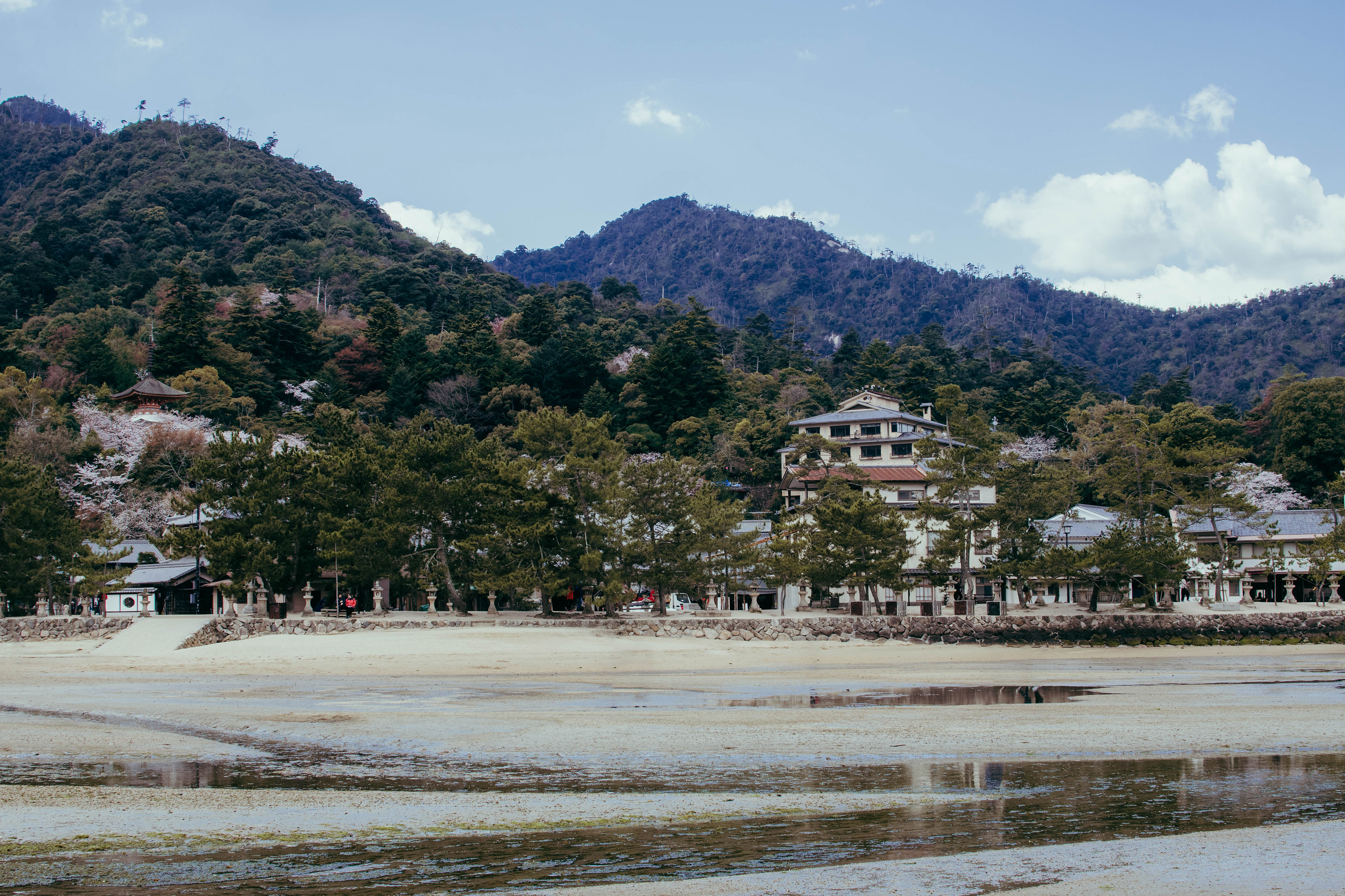 Itsukushima