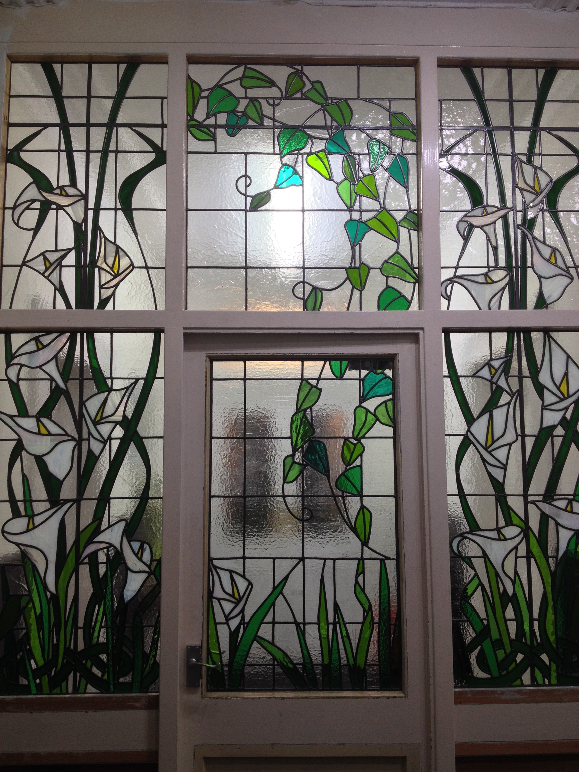 Traditional Stained Glass and art glass panels using Art Nouveau theme by Zoe Eady of The Glass Garden. Calla Lilly and ivy