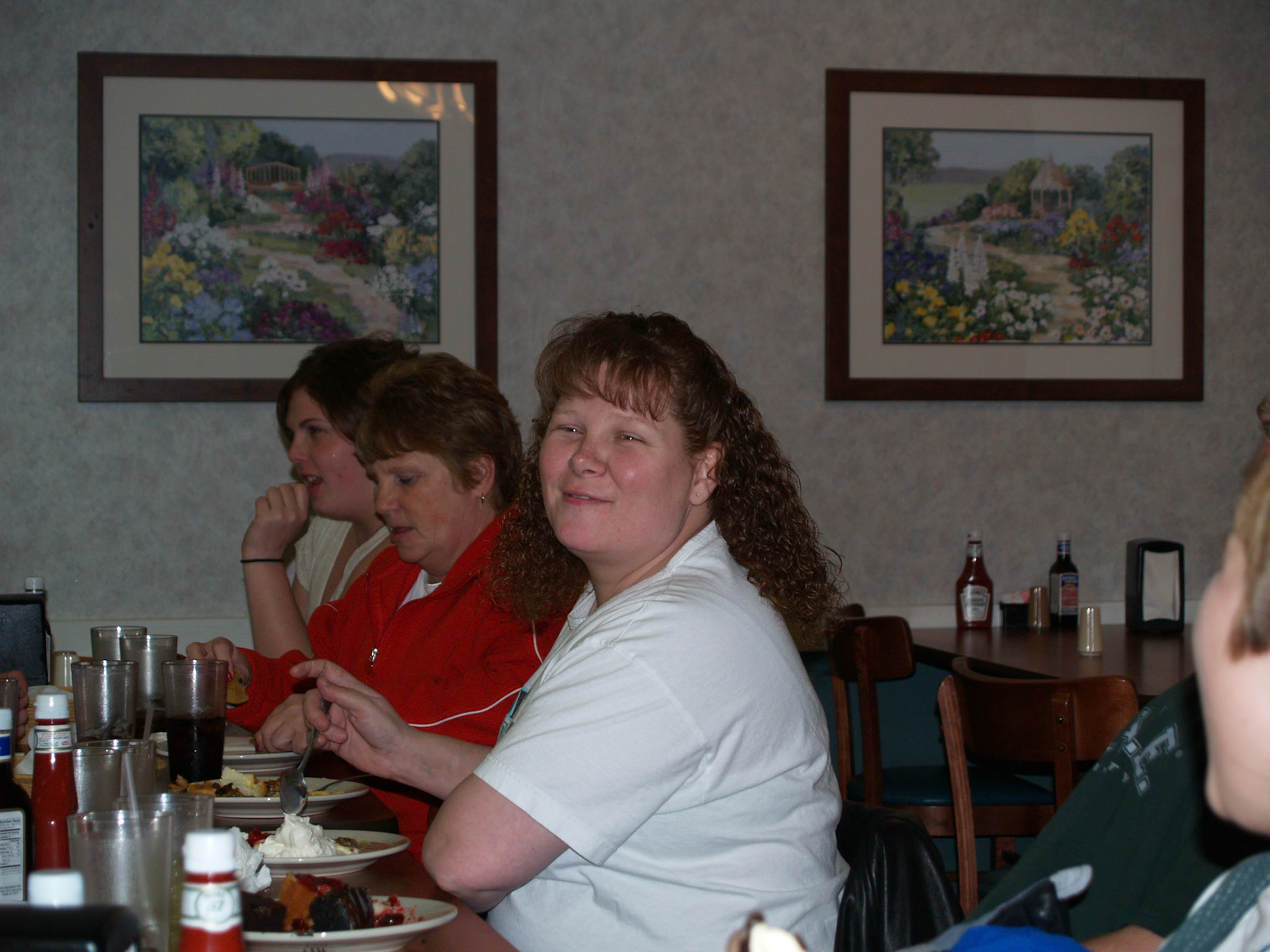 OLYMPUS DIGITAL CAMERA