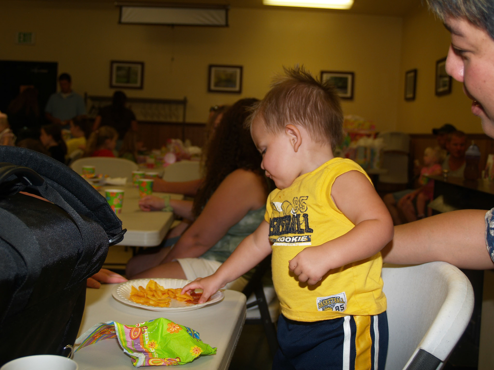 OLYMPUS DIGITAL CAMERA