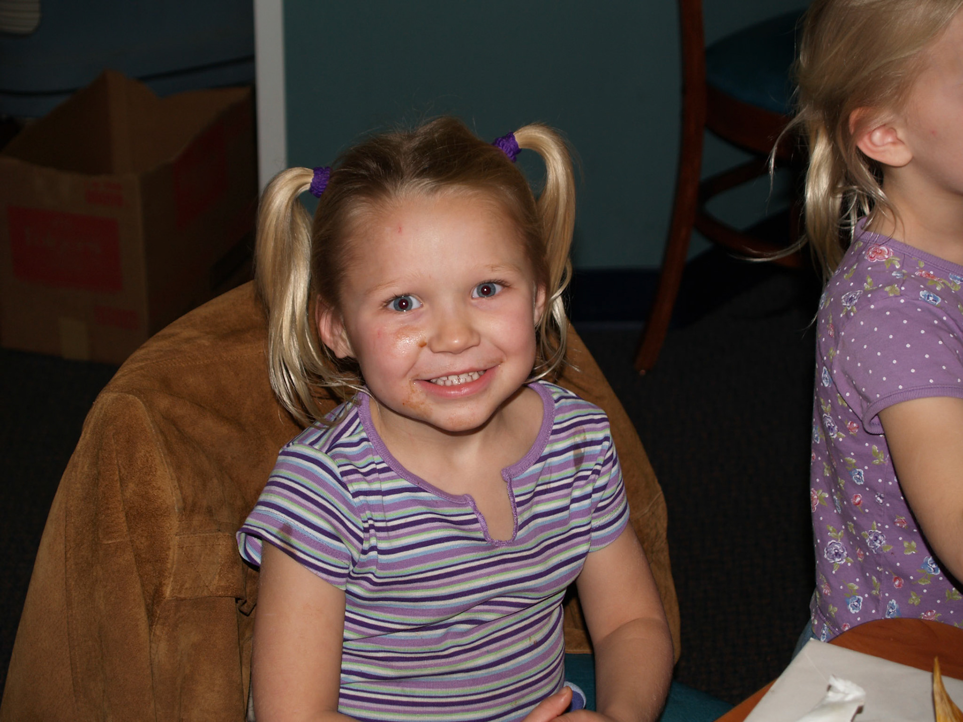 OLYMPUS DIGITAL CAMERA