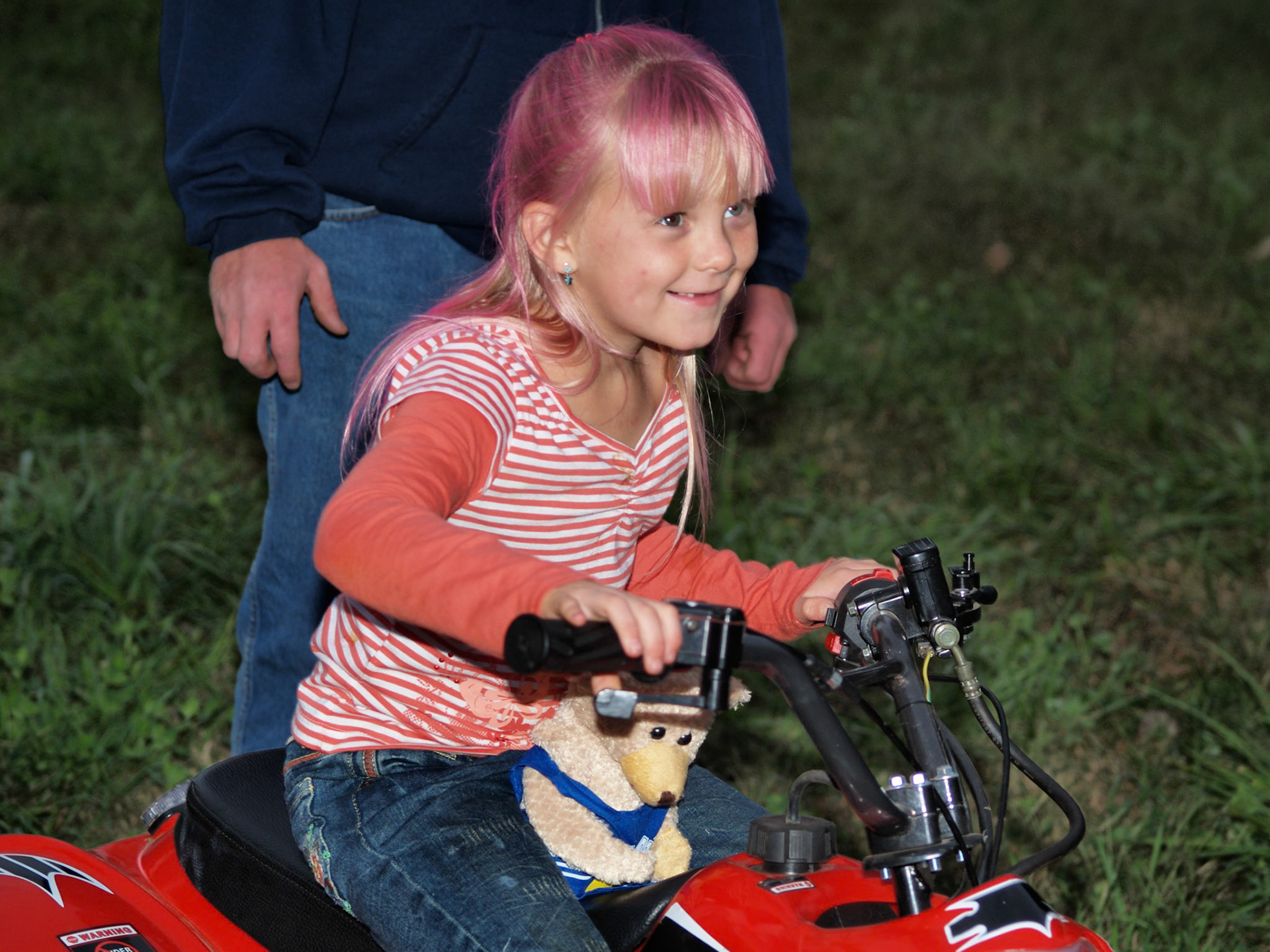 OLYMPUS DIGITAL CAMERA