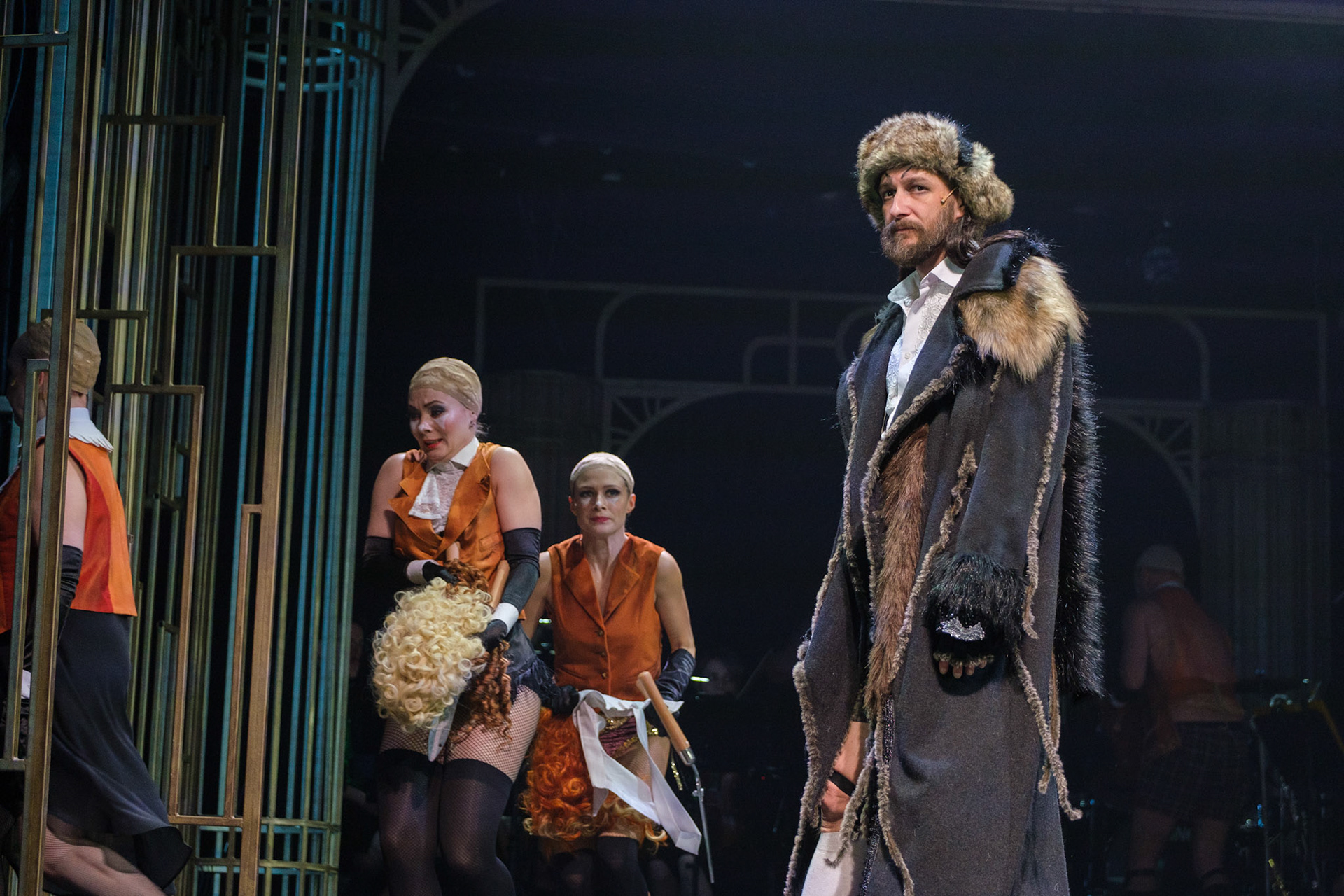 szerző: darab, színház, város, 2024/12/18   photo credit mandatory