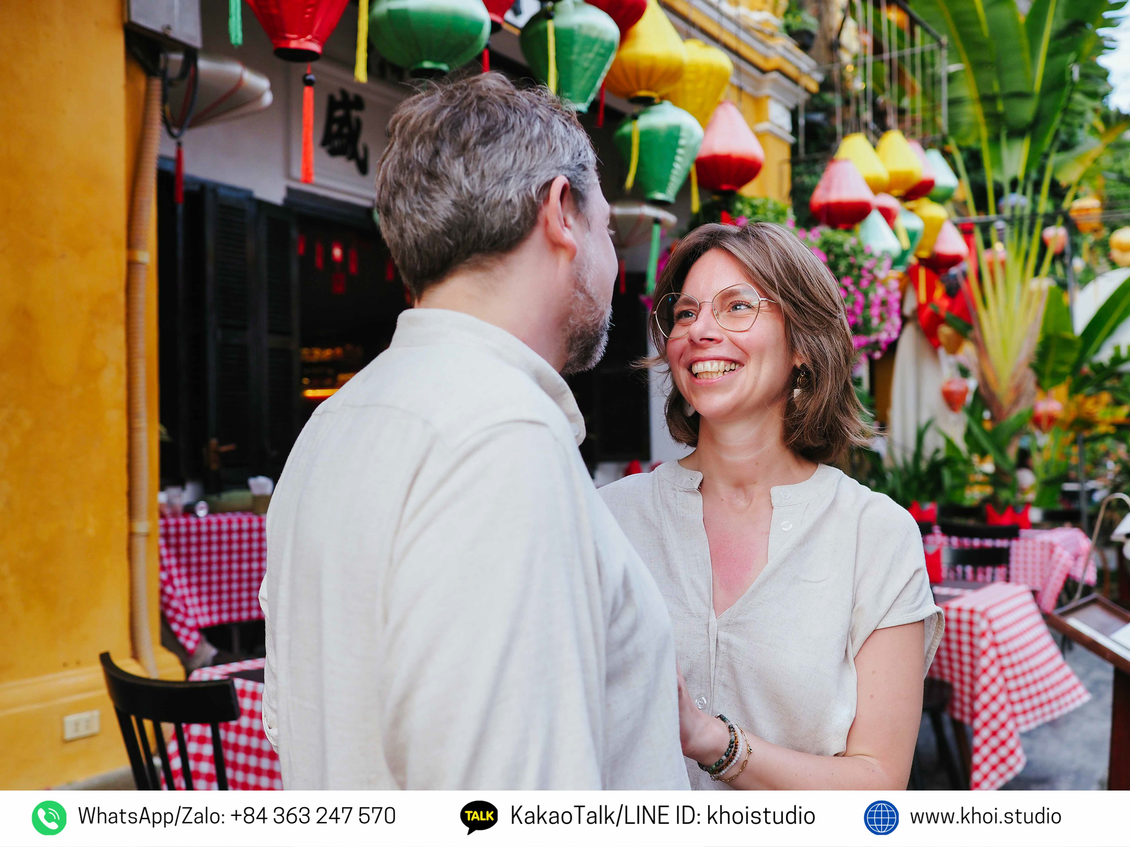 Hoi An couple photoshoot with local photographer