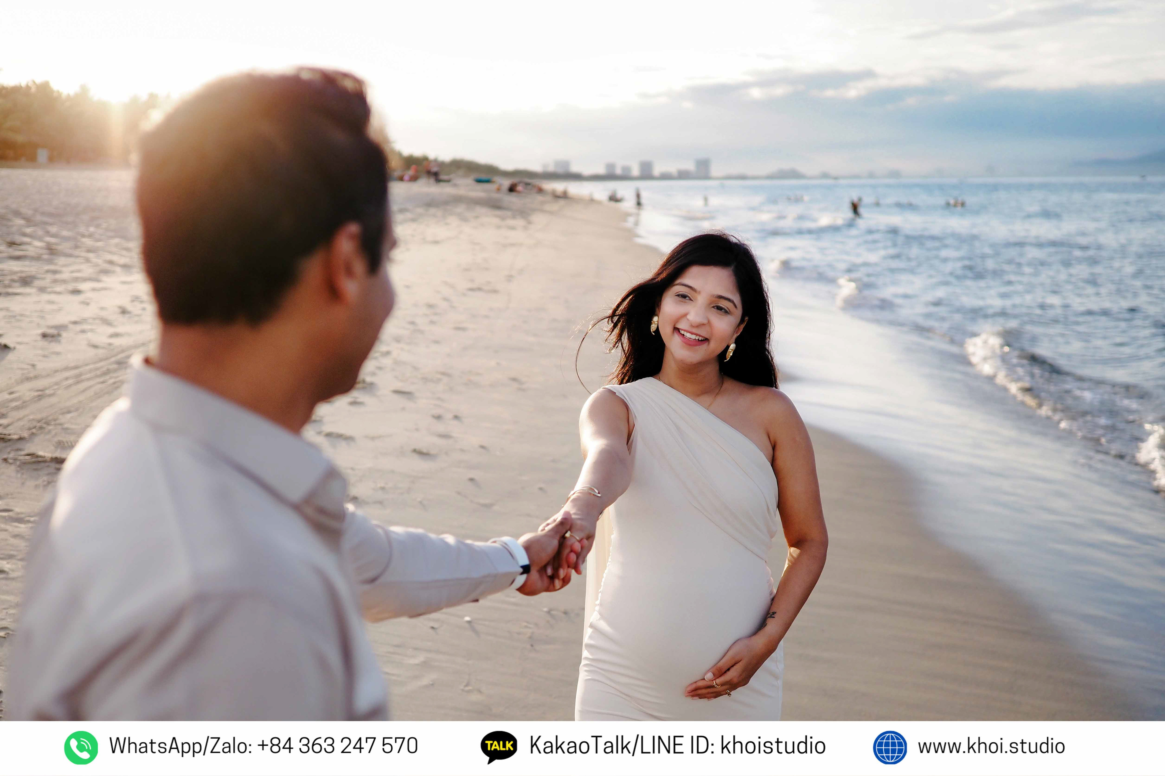 Da Nang Maternity Photography | Pregnancy Photoshoot by Da Nang Photographer