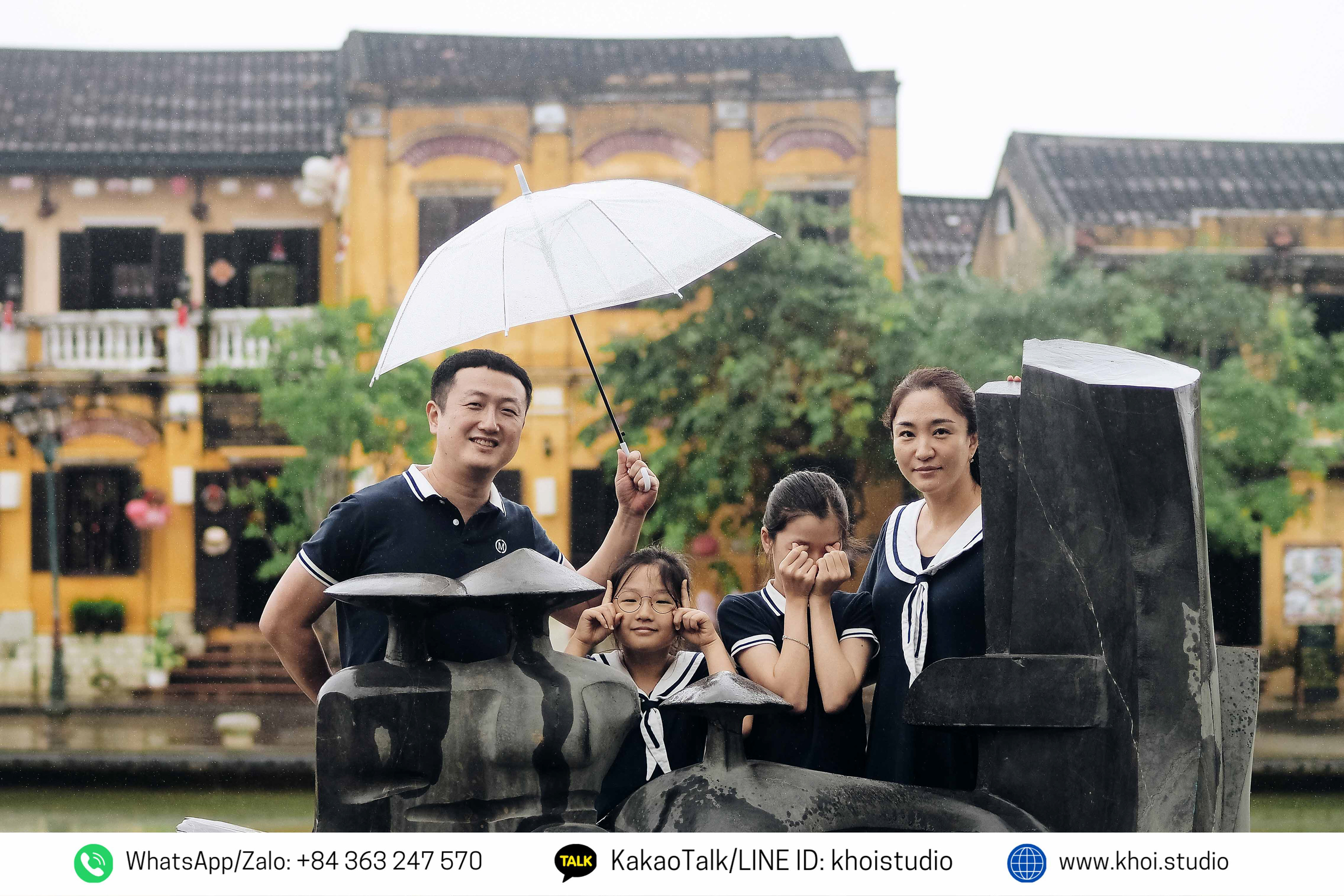 Da Nang, Hoi An Family Photoshoot with local photographer
