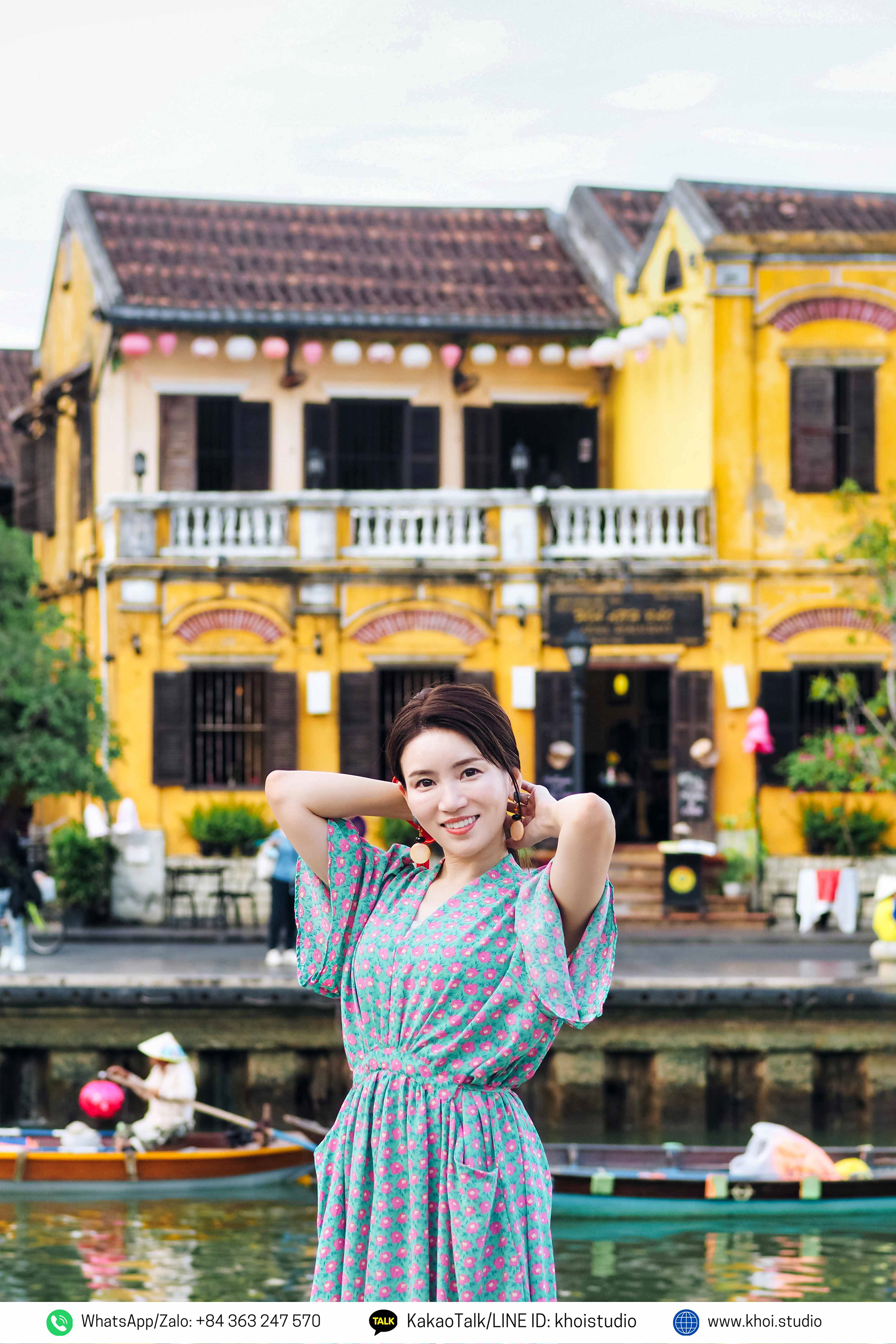 Vietnam travel - Hoi An couple photoshoot with local photographer