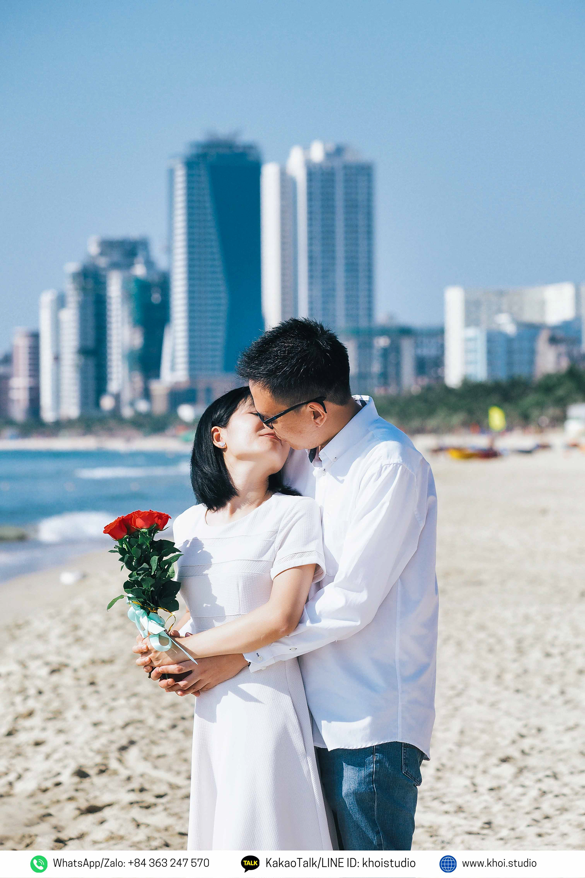 Da Nang proposal photoshoot with local photographer - Chụp ảnh Đà Nẵng