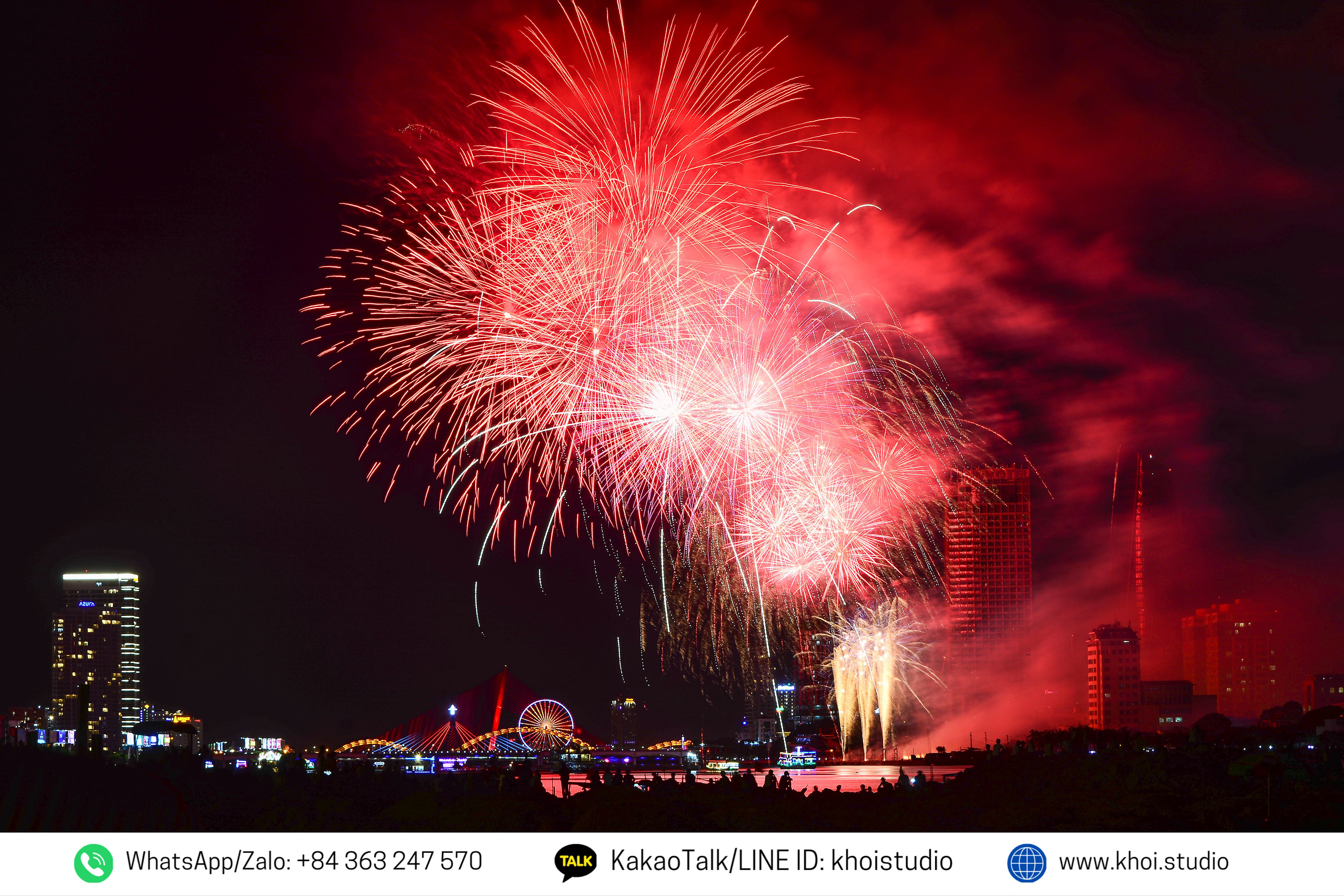 Da Nang Fireworks Photographer | Photoshoot & Event Photography