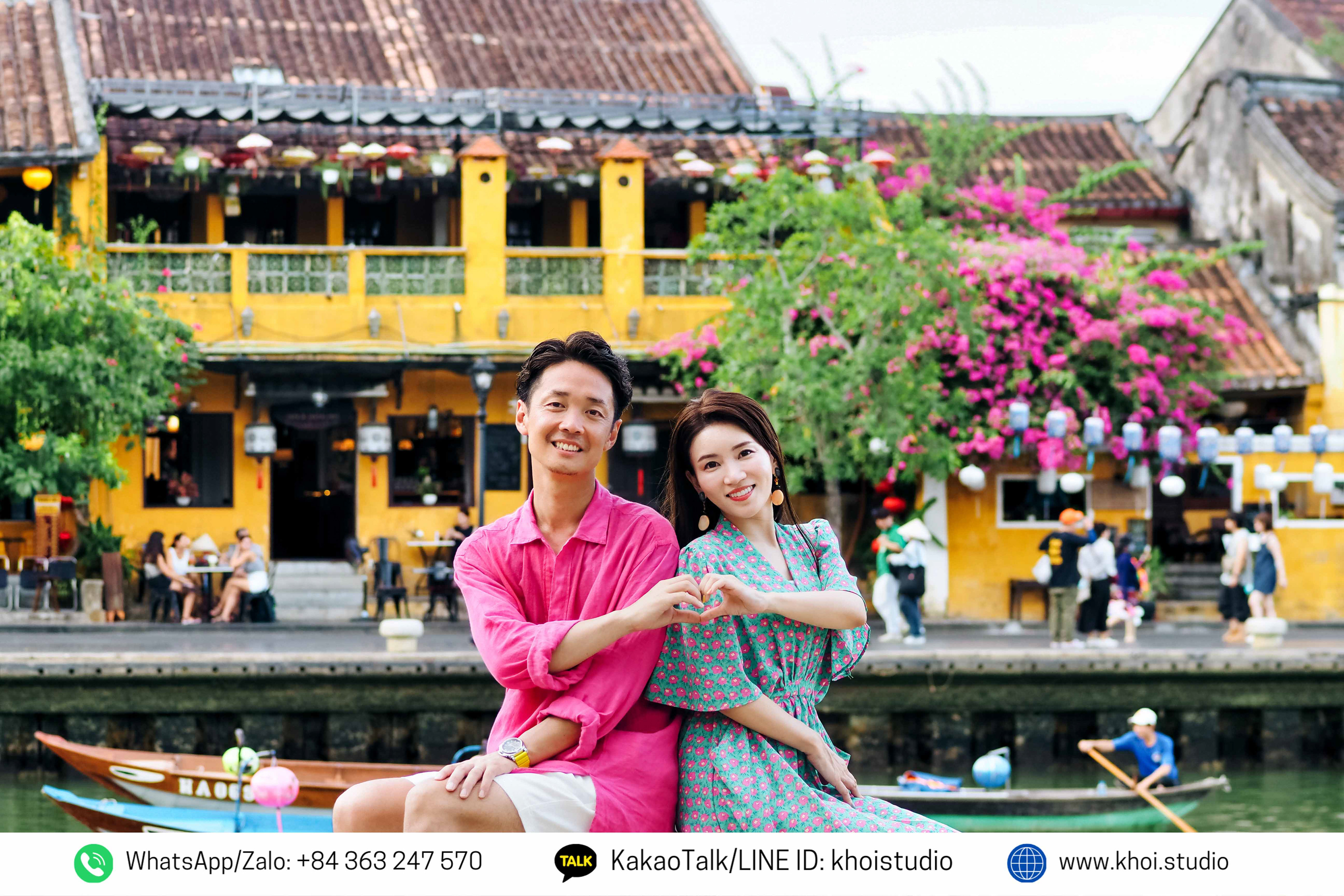 Vietnam travel - Hoi An couple photoshoot with local photographer