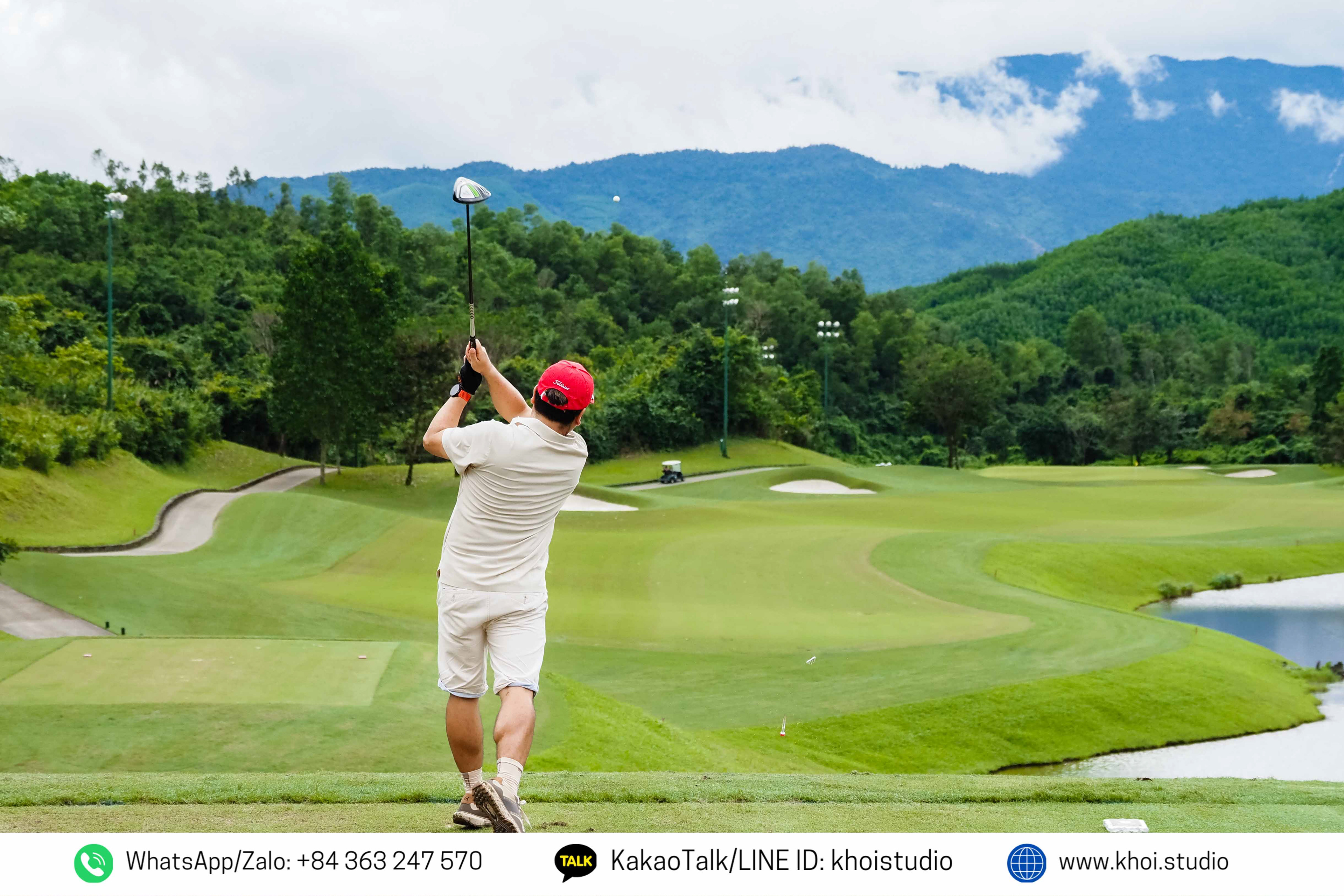 Golf photographer in Da Nang