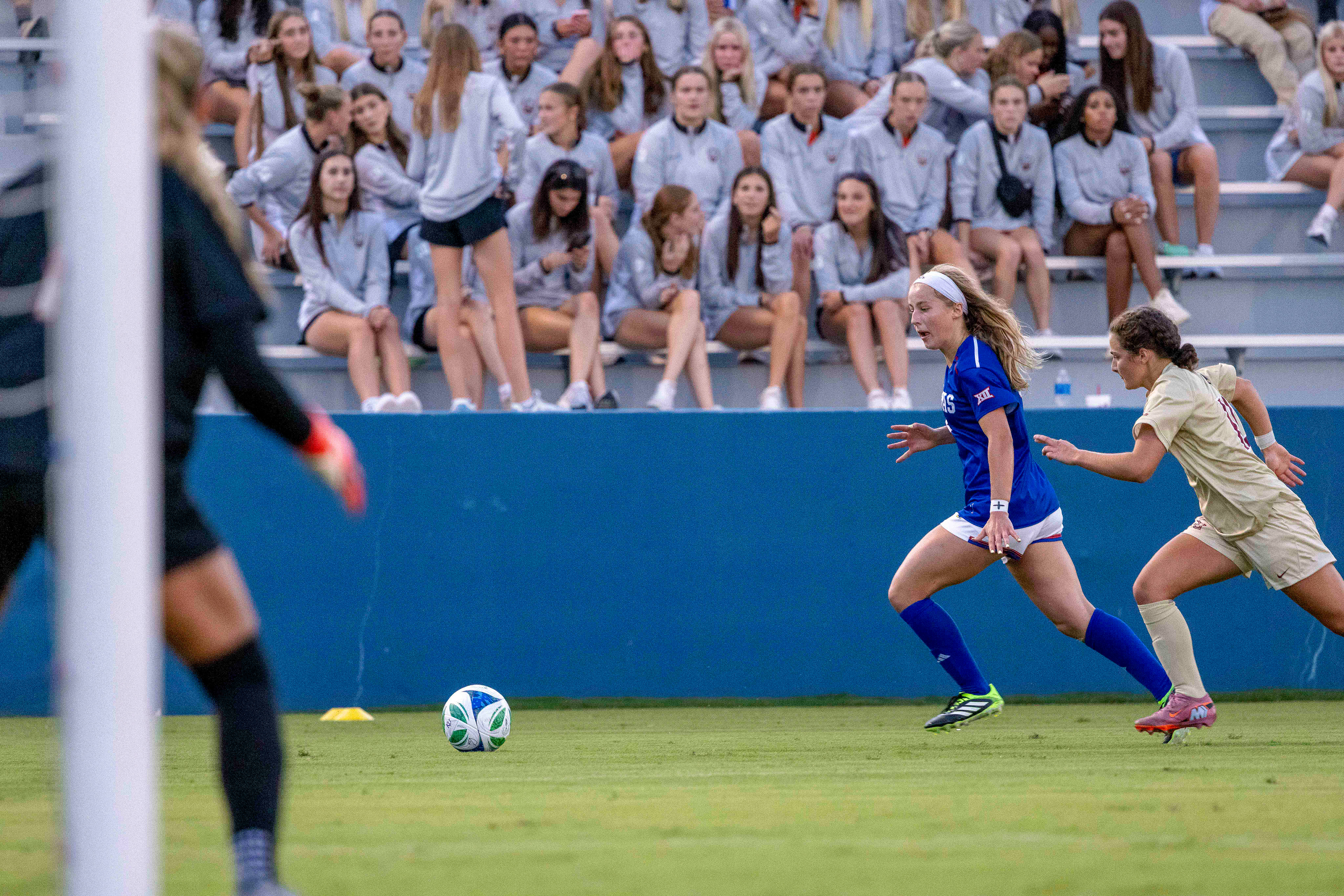 Kansas midfielder Kate Langfelder storms down the field during the Jayhawks' match against Florida State on Thursday, Aug. 28, 2025, at Rock Chalk Park in Lawrence, Kan.