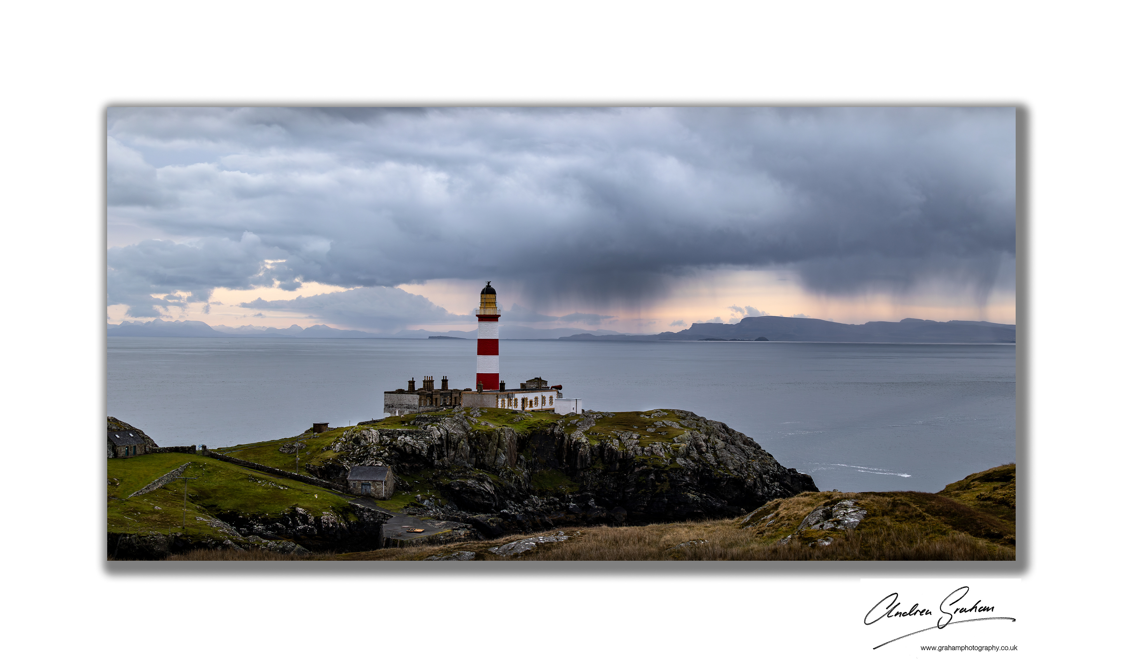 Eileen Glas Lighthouse, Scalpay