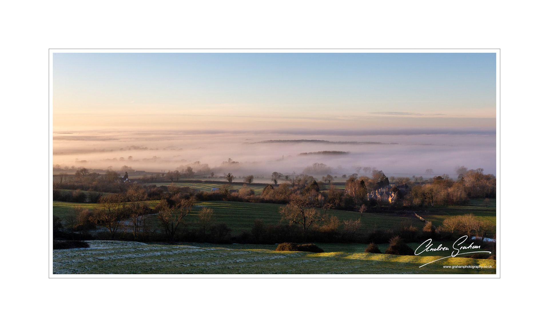 Evening mist - Vale of the Red Horse