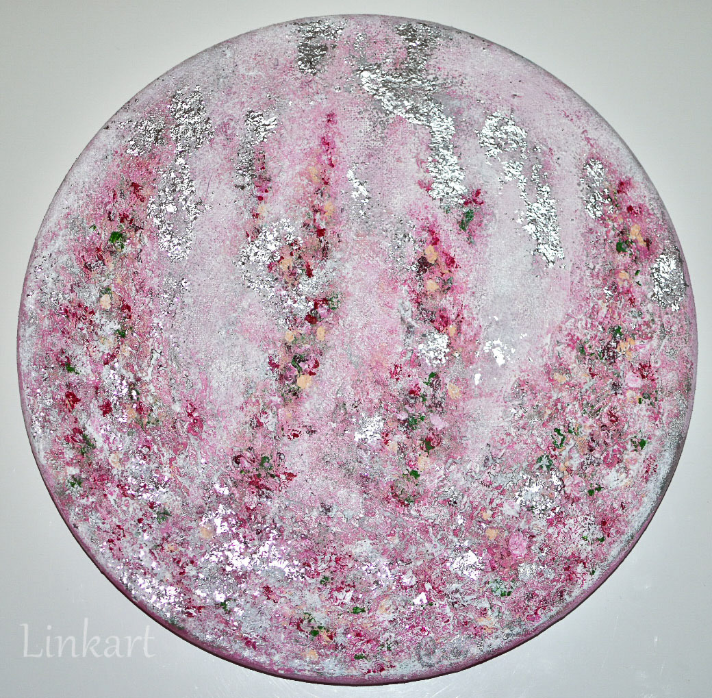 In the rose garden 30 cm