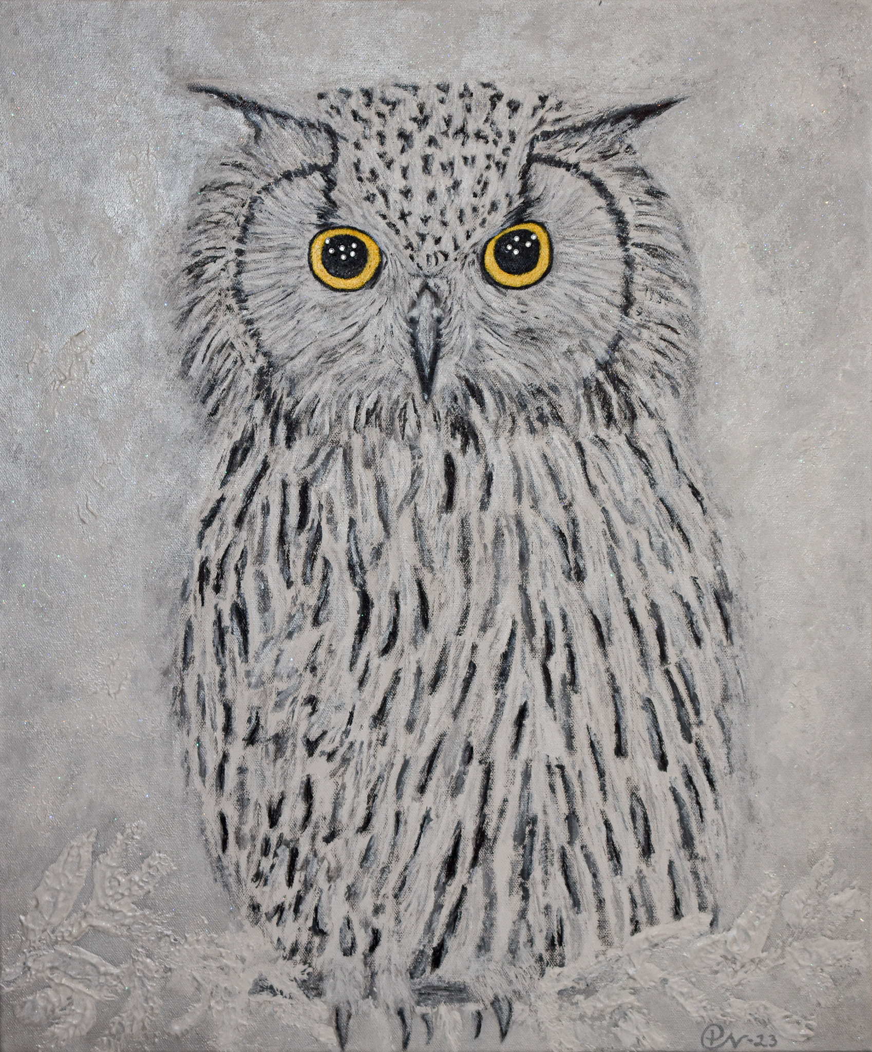 Owl`s Gaze (2023) 60x50 cm Hinta: 110€ Lyhyt kuvaus:Pöllöt edustavat viisautta ja sisäistä tietoa. Yksi yleisimmistä pöllön näkemisen merkityksistä on, että se muistuttaa etsimään vastauksia sisältä. Valkoinen pöllö edustaa henkistä puhtautta. Pöllö taulussa on käytetty tekstuurisia yksityiskohtia ja hopea/kulta maalia silmissä ja höyhenissä sekä helmiäs hohdetta on runsaasti. Suojattu Vernissalla. Reunat viimeistelty ja ripustusvalmis. Kaikissa tauluissani on sovitus/ tyytyväisyys takuu