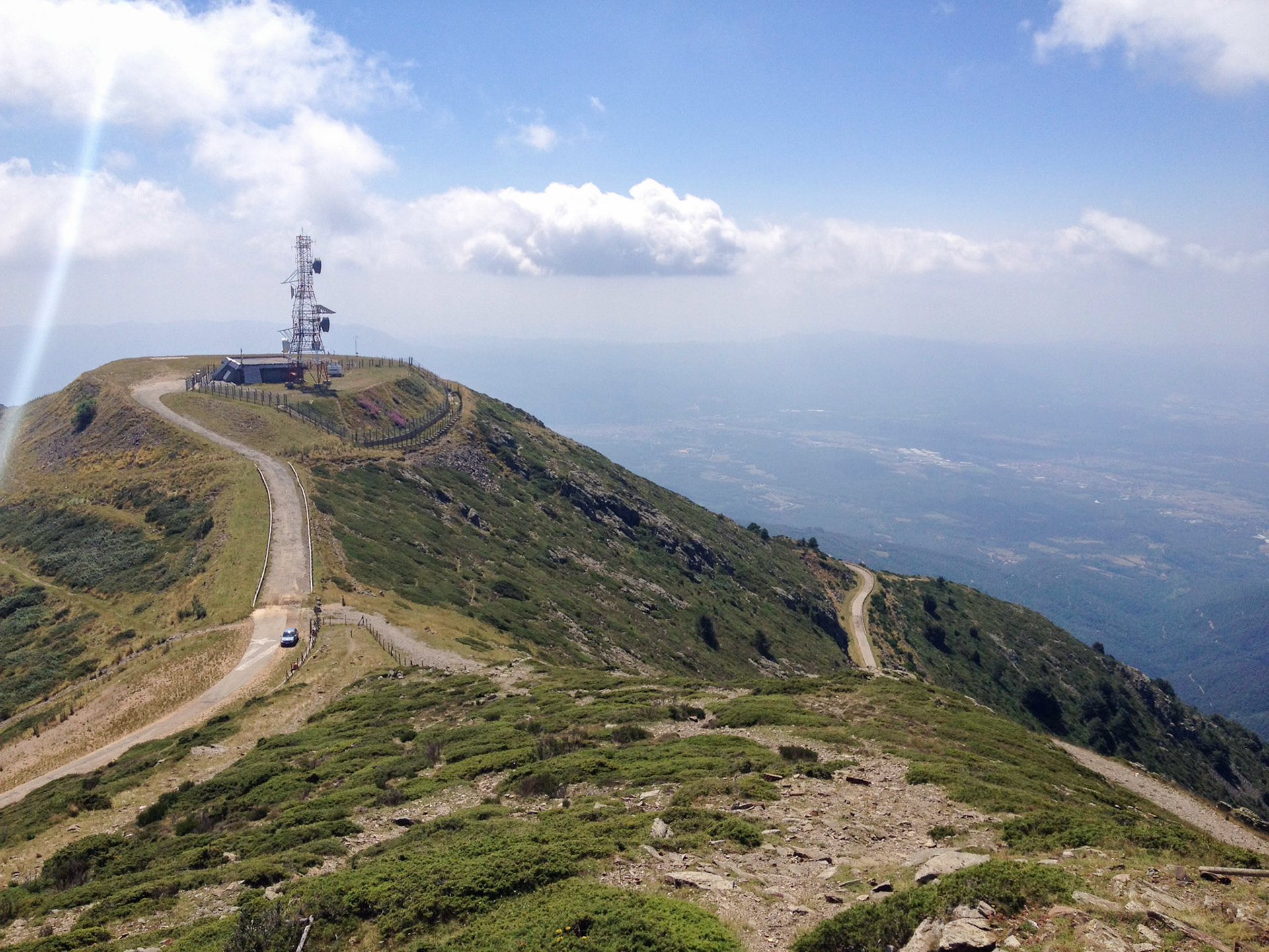 Wandelen van de Plana del Coll naar de Turó de l' Home en Les Agudes