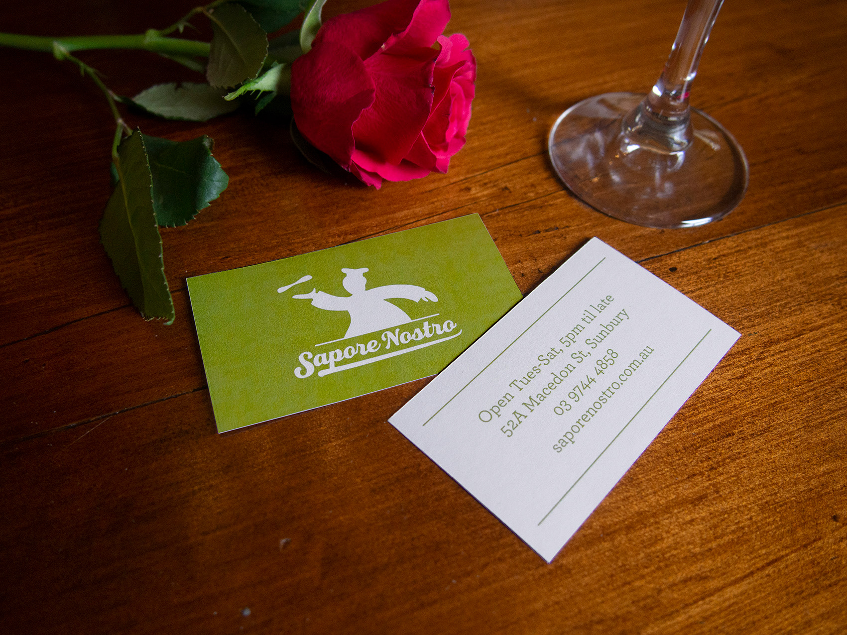 Restaurant business card design.