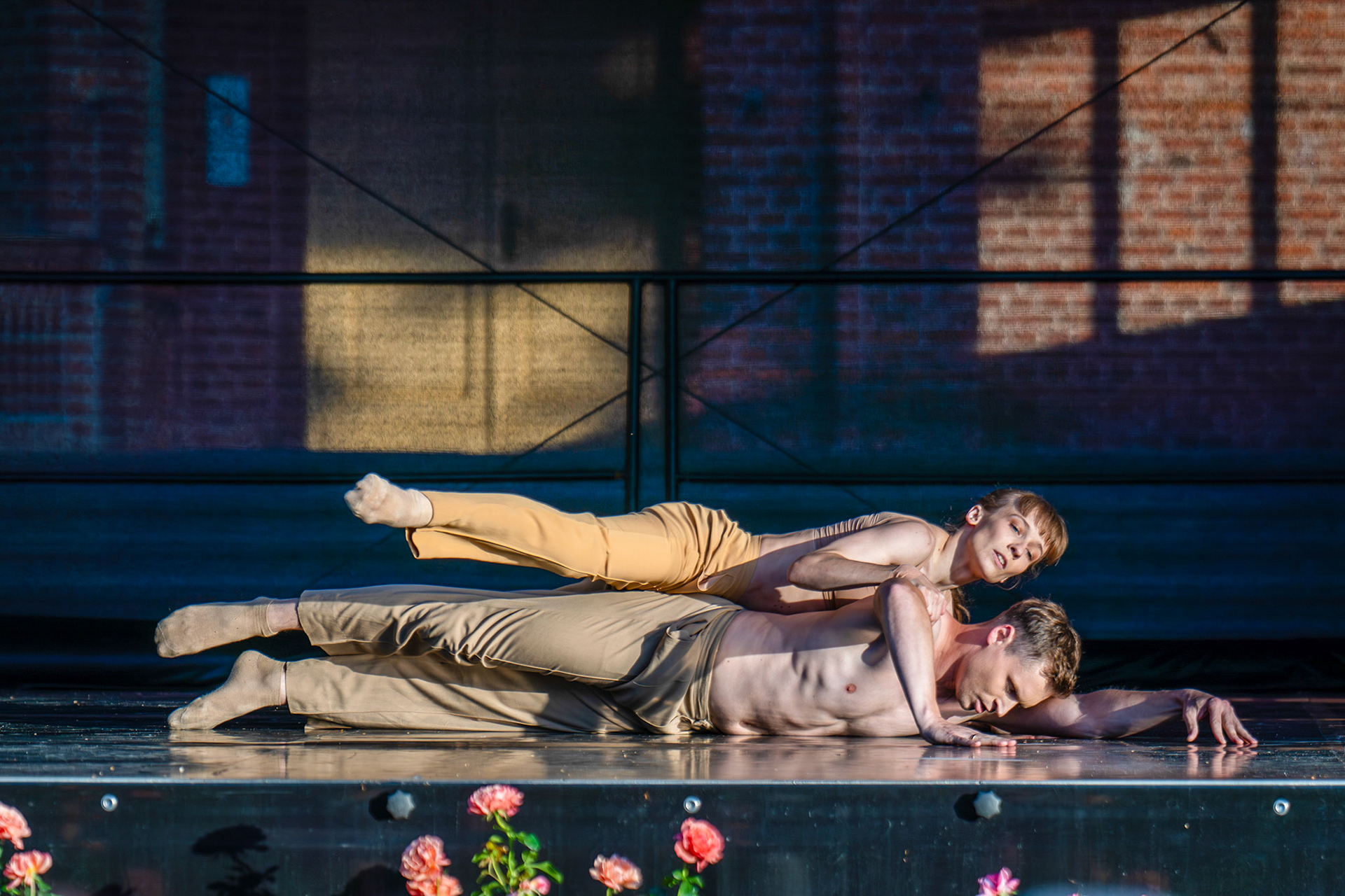 Starptautiskais baleta kamerfestivāls „Kurzemes klasika” Jaunmoku pils dārzā ar baleta mākslinieku priekšnesumiem