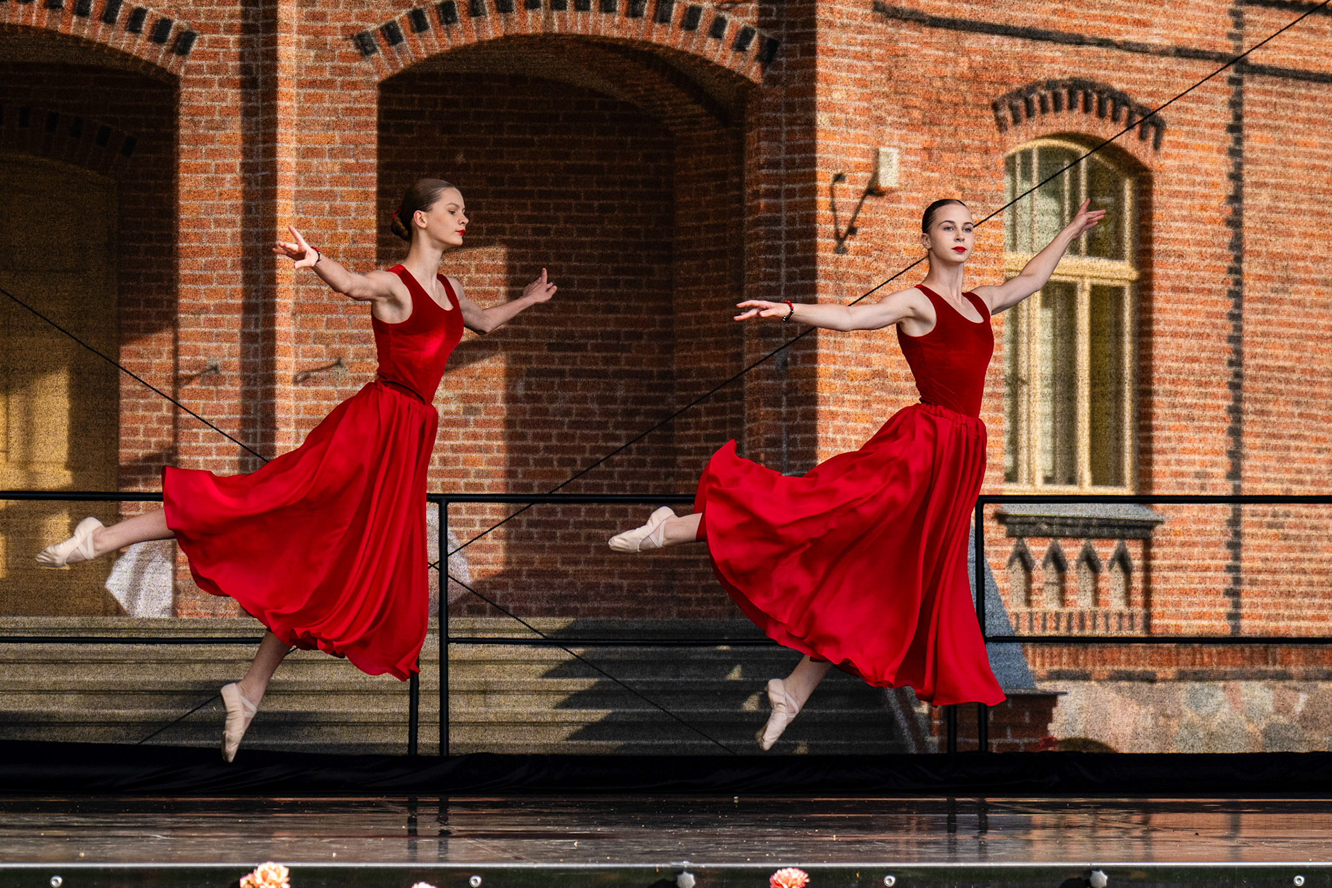 Starptautiskais baleta kamerfestivāls „Kurzemes klasika” Jaunmoku pils dārzā ar baleta mākslinieku priekšnesumiem