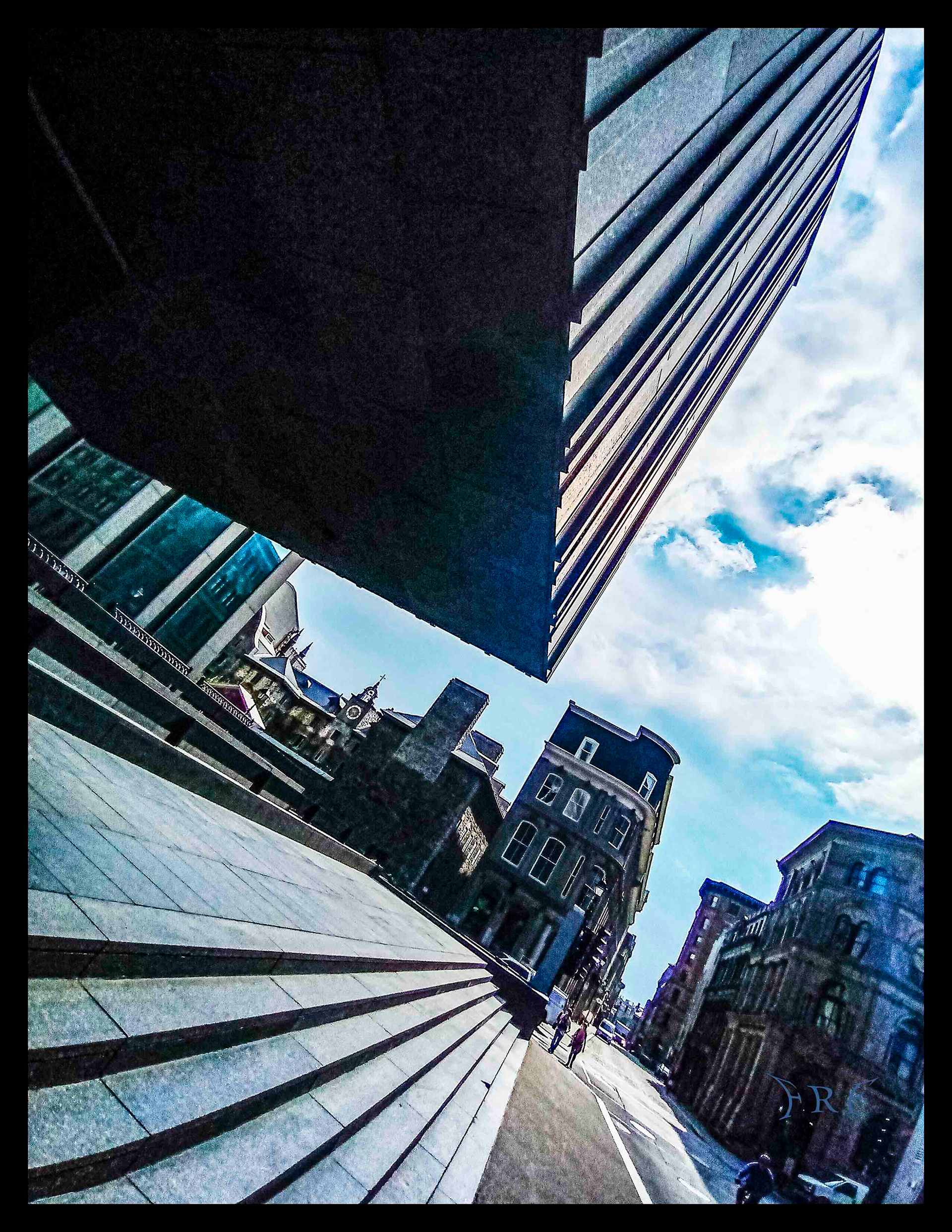 13 Vieux-Montréal – Rue Saint-François-Xavier, angle Notre-Dame